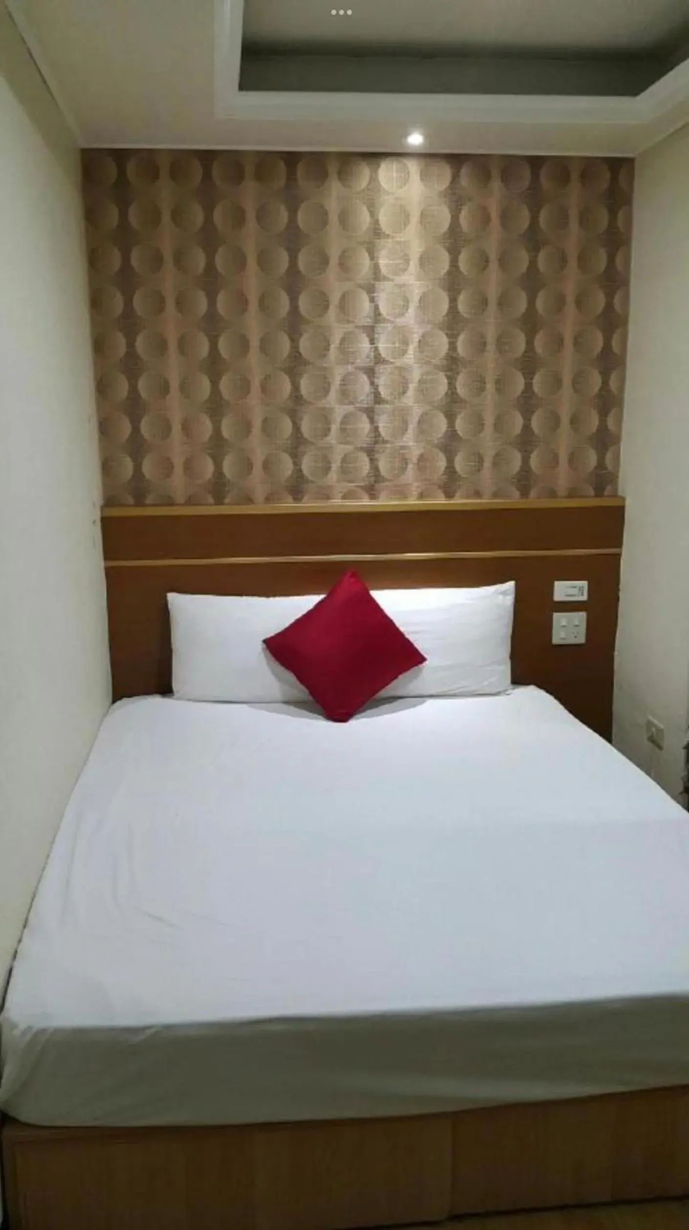Bed in Mei-Hua Hotel