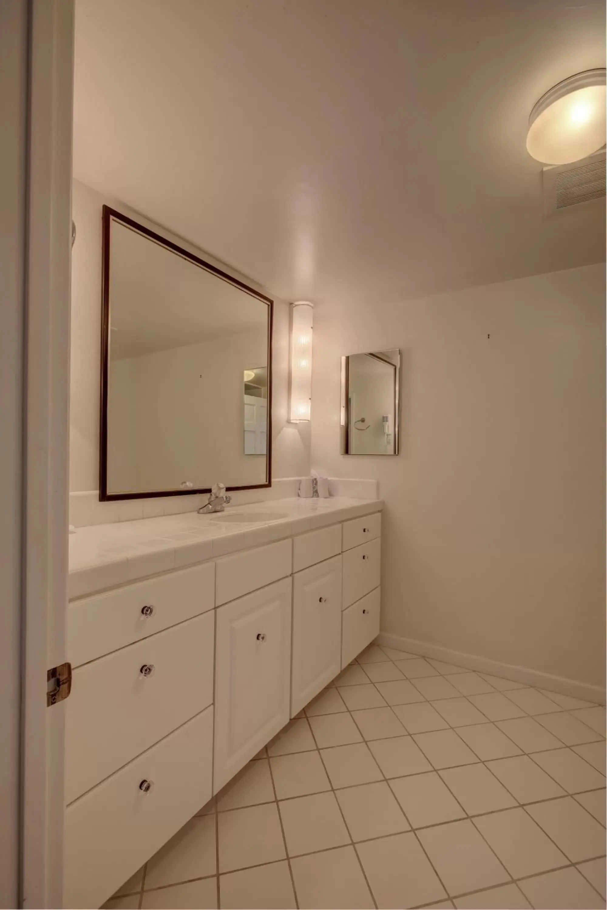 Bathroom in The Rigdon House