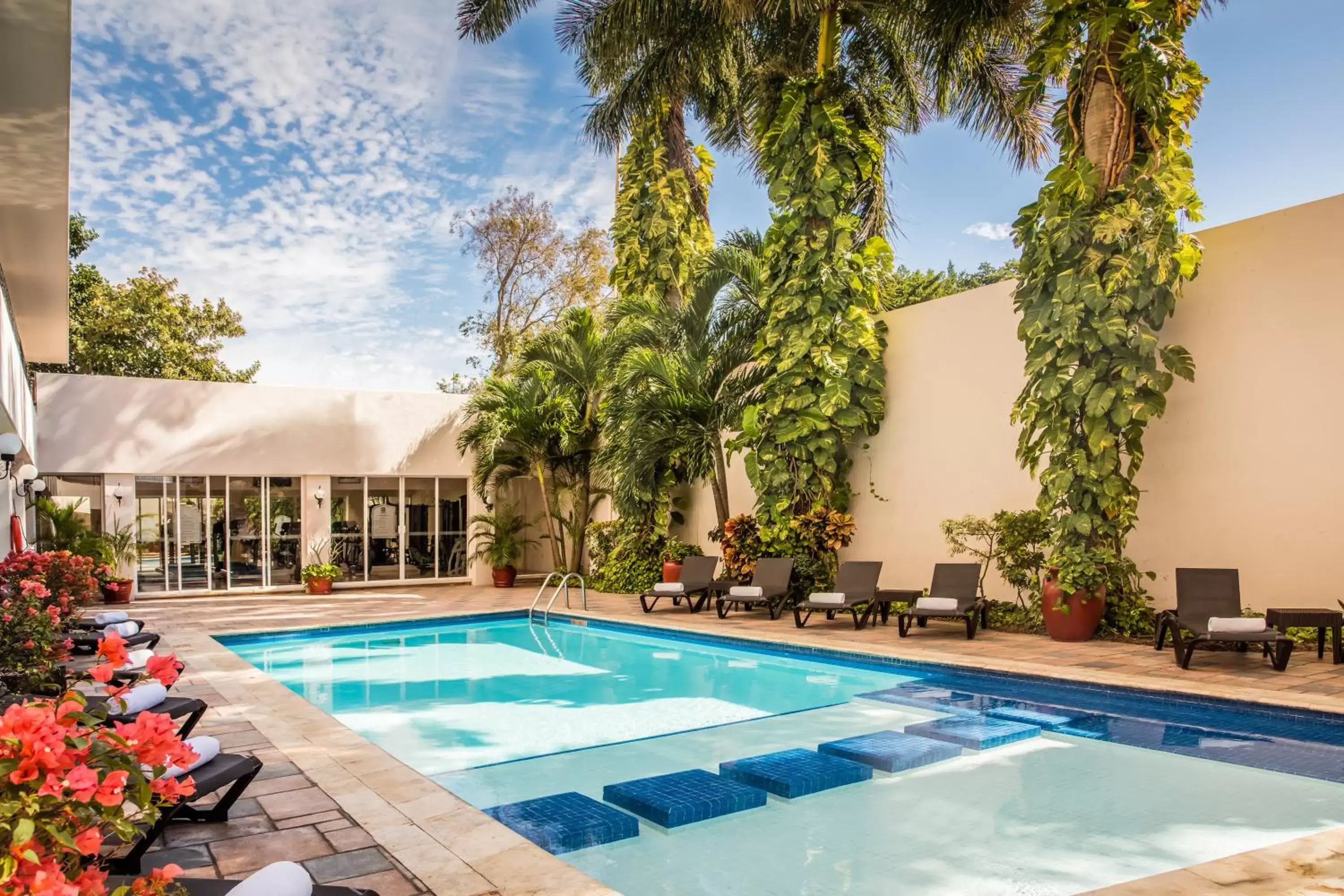 Swimming Pool in Gamma Merida El Castellano