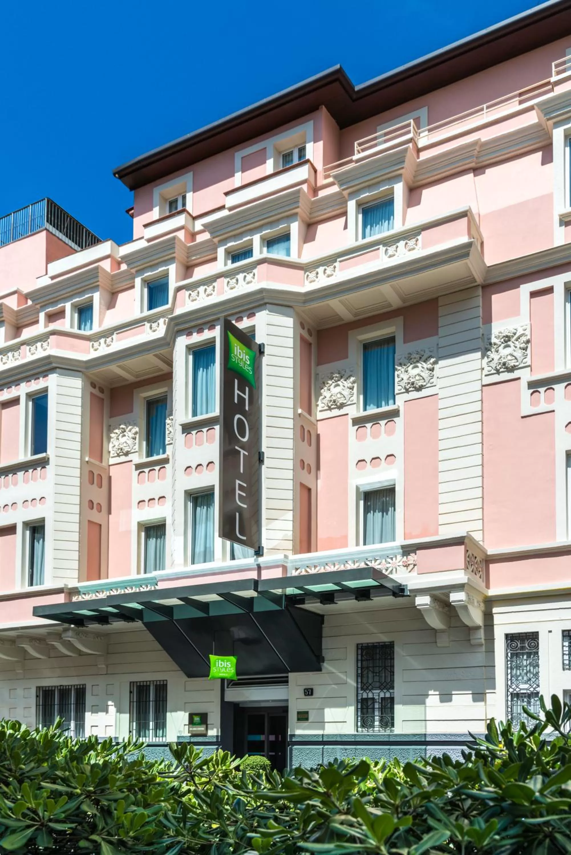 Facade/entrance in Ibis Styles Milano Centro