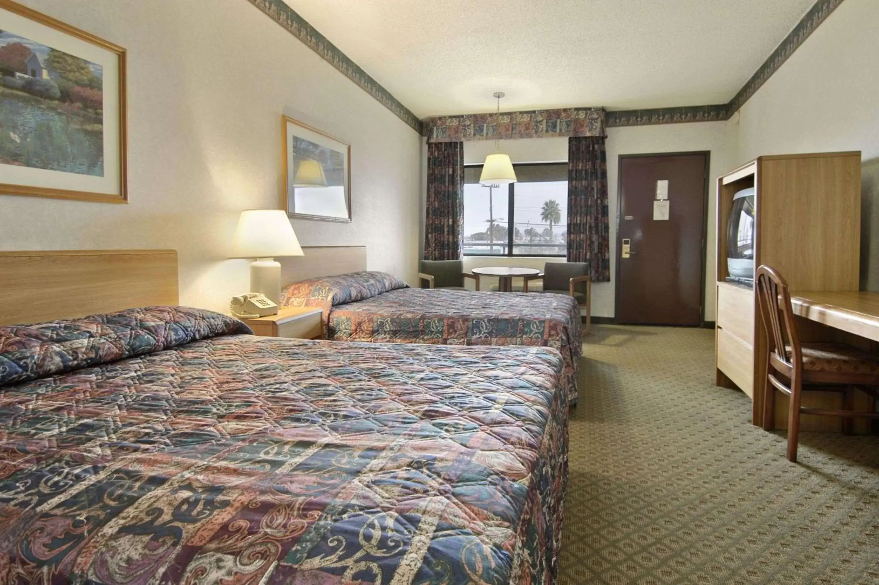 Photo of the whole room in Travelodge by Wyndham Commerce Los Angeles Area