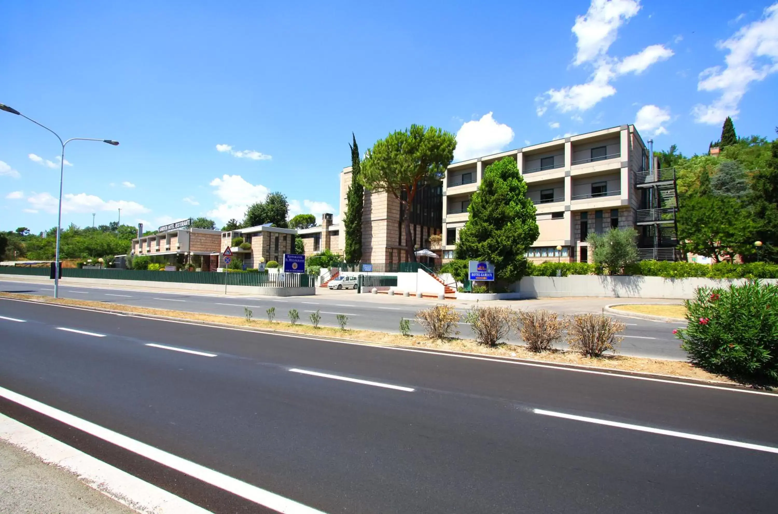 Property building in Hotel Garden Terni Property building in Hotel Garden Terni