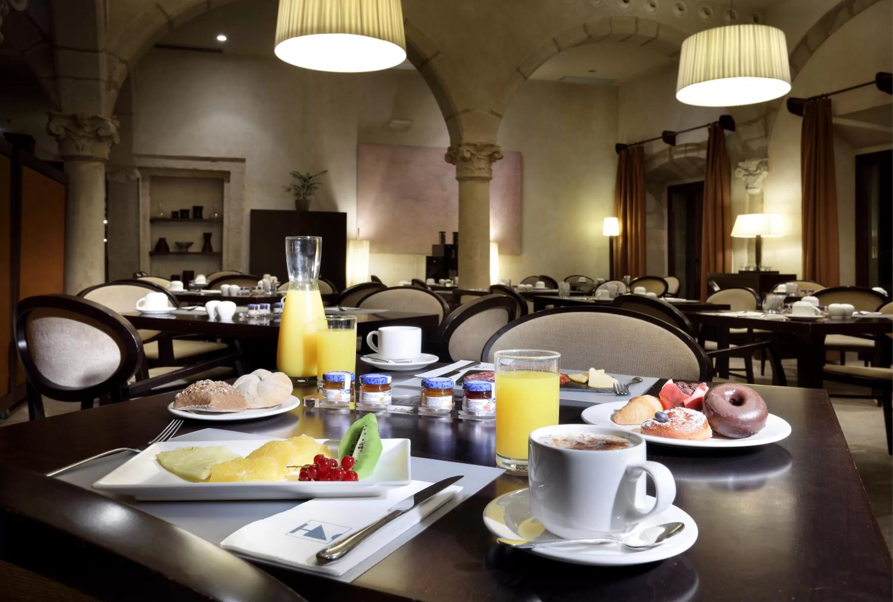 Lounge or bar in Eurostars Palacio de Santa Marta