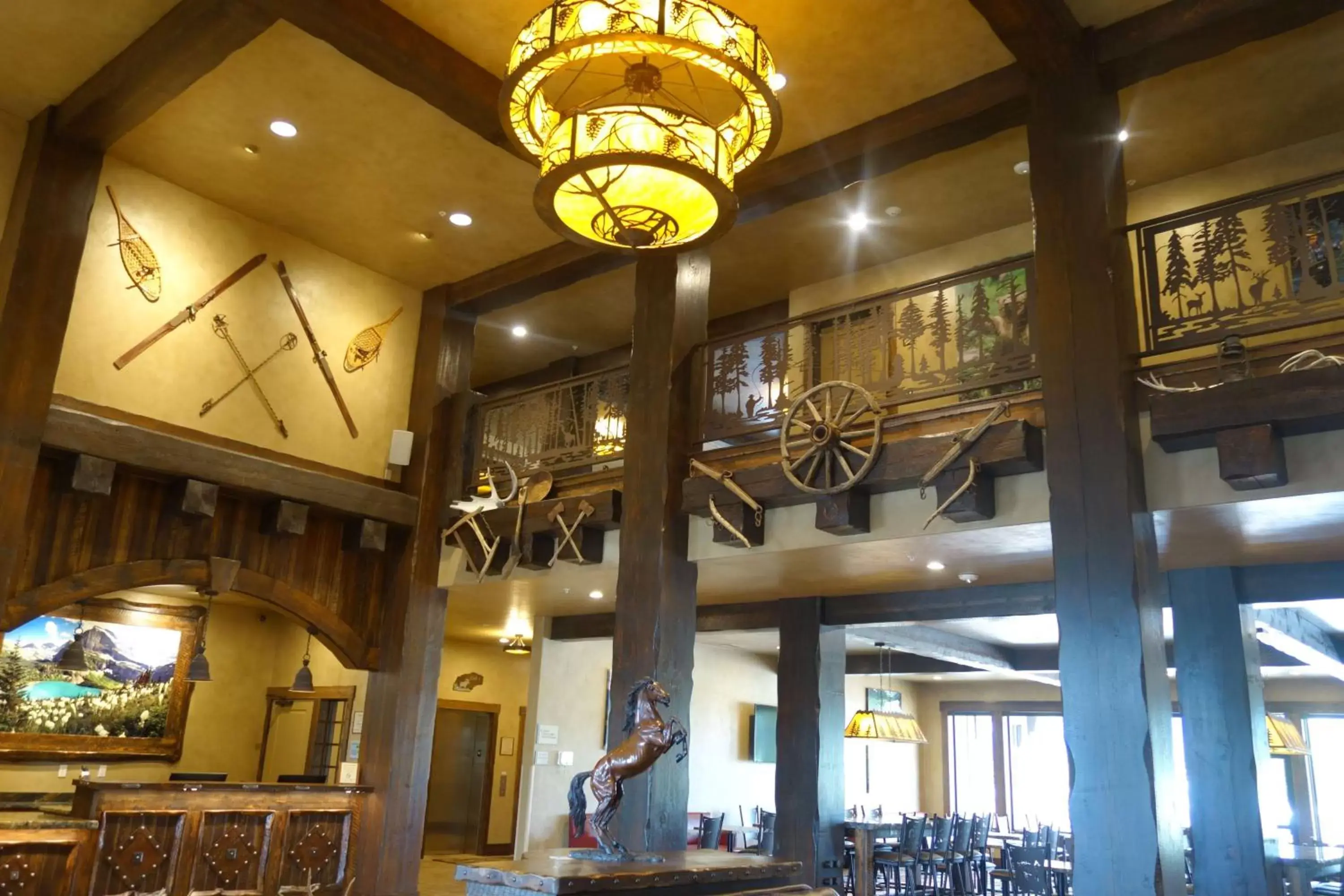 Lobby or reception in Glacier International Lodge