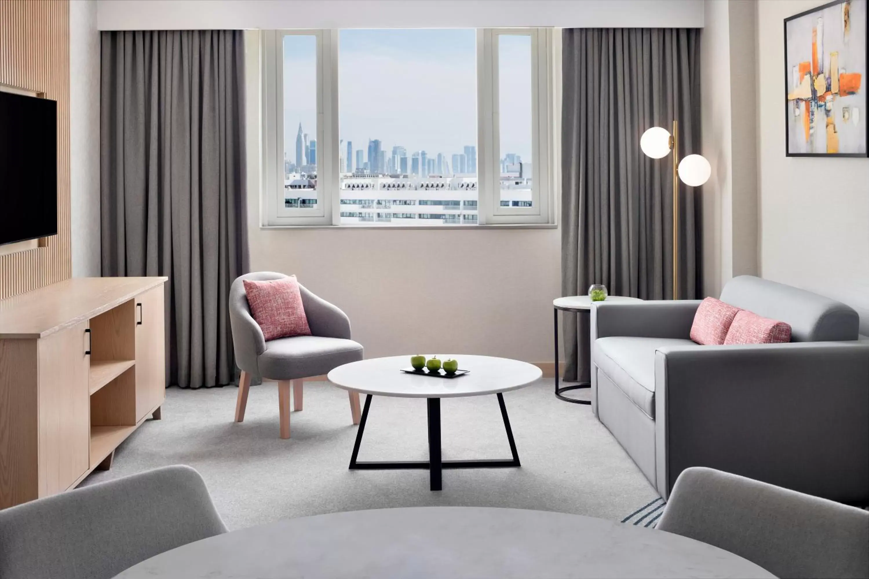 Living room, Seating Area in Crowne Plaza - Dubai Jumeirah, an IHG Hotel