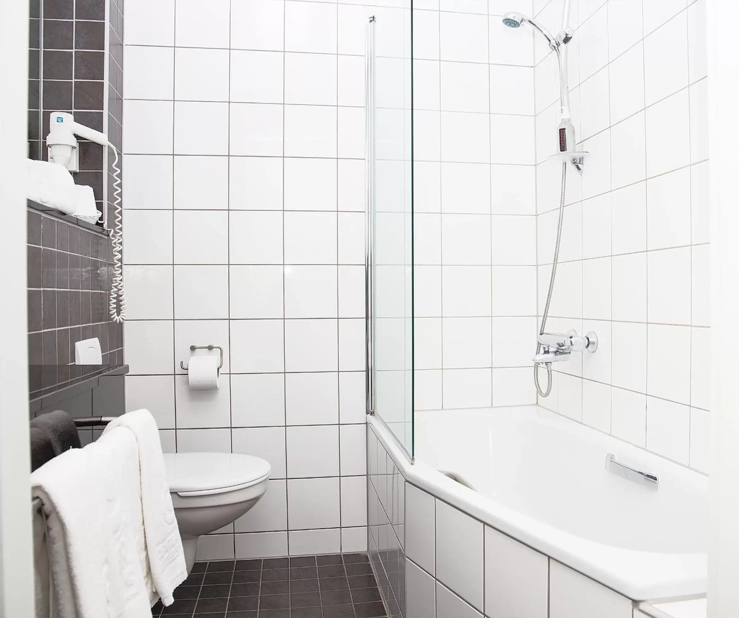 Bathroom in Center Hotels Arnarhvoll Bathroom in Center Hotels Arnarhvoll