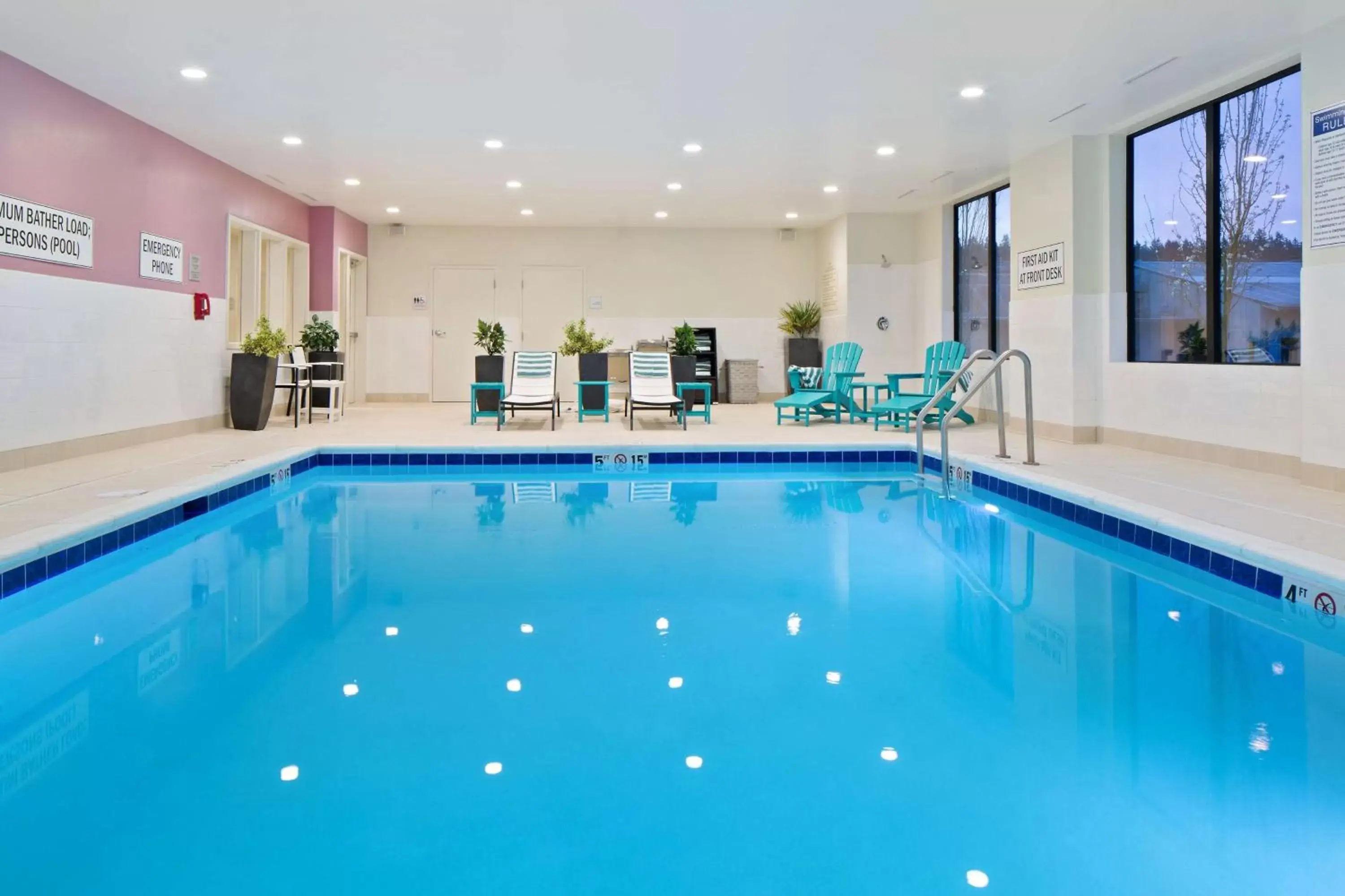 Pool view, Swimming Pool in Hampton Inn & Suites- Seattle Woodinville Wa