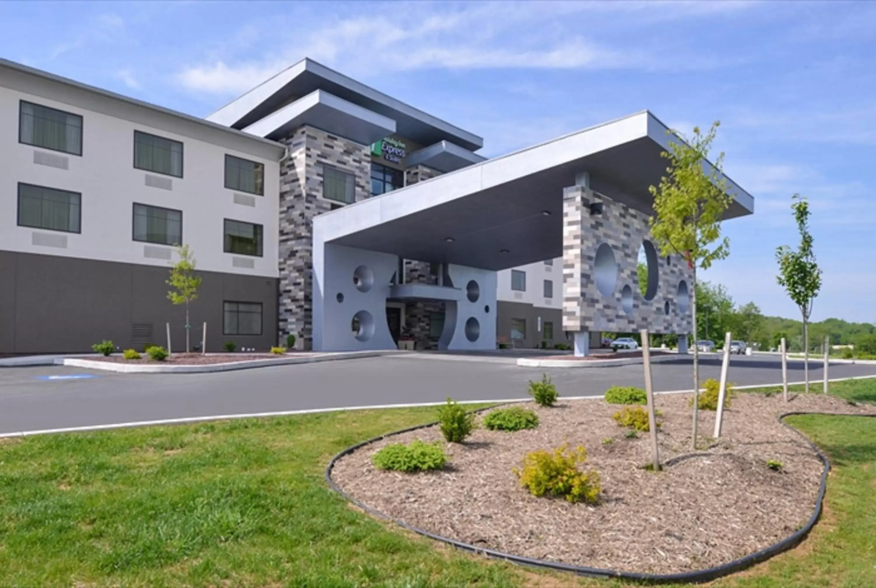 Property Building in Holiday Inn Express & Suites Shippensburg, an IHG Hotel