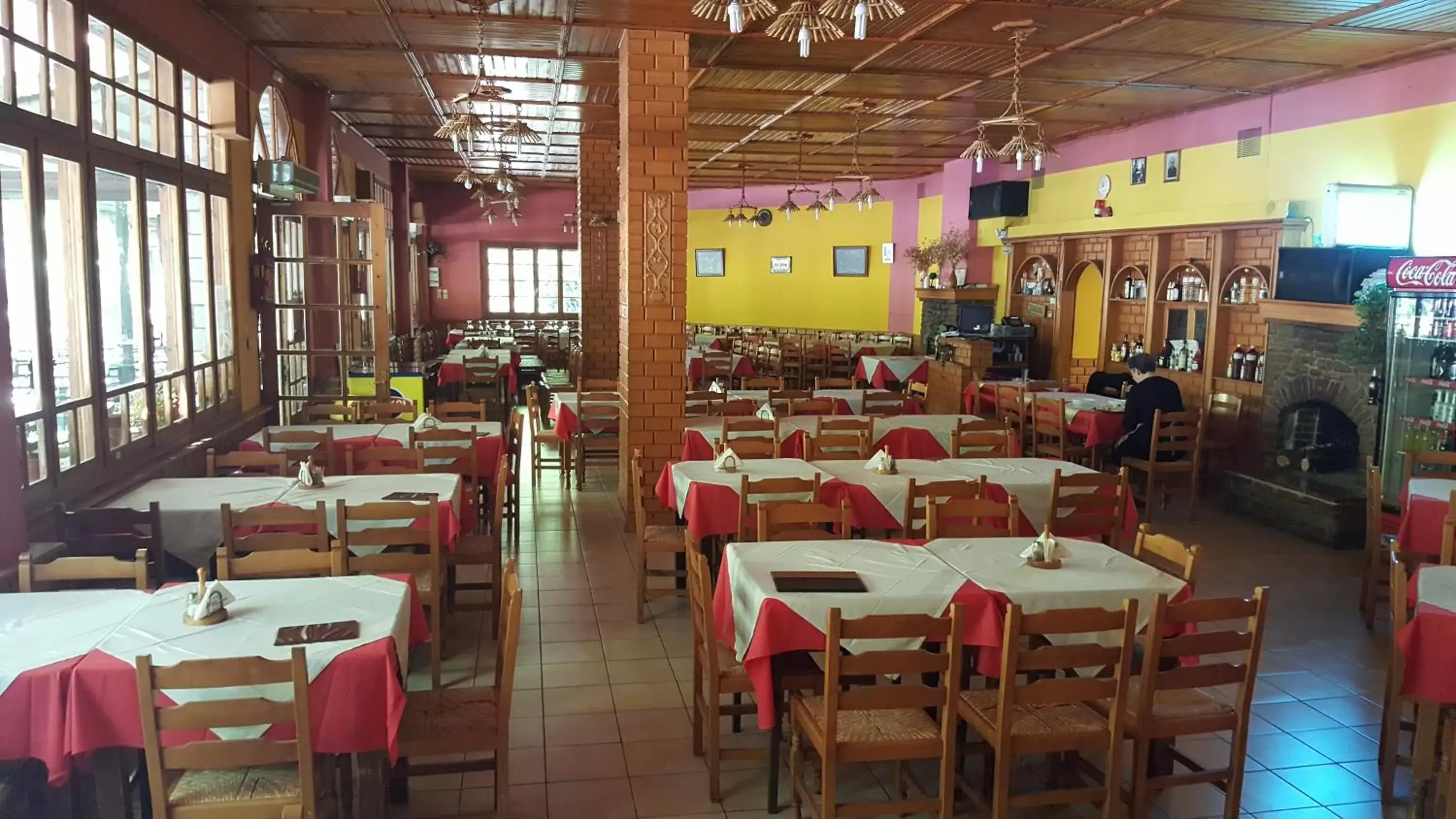 Lunch, Restaurant/Places to Eat in Hani Zemenou