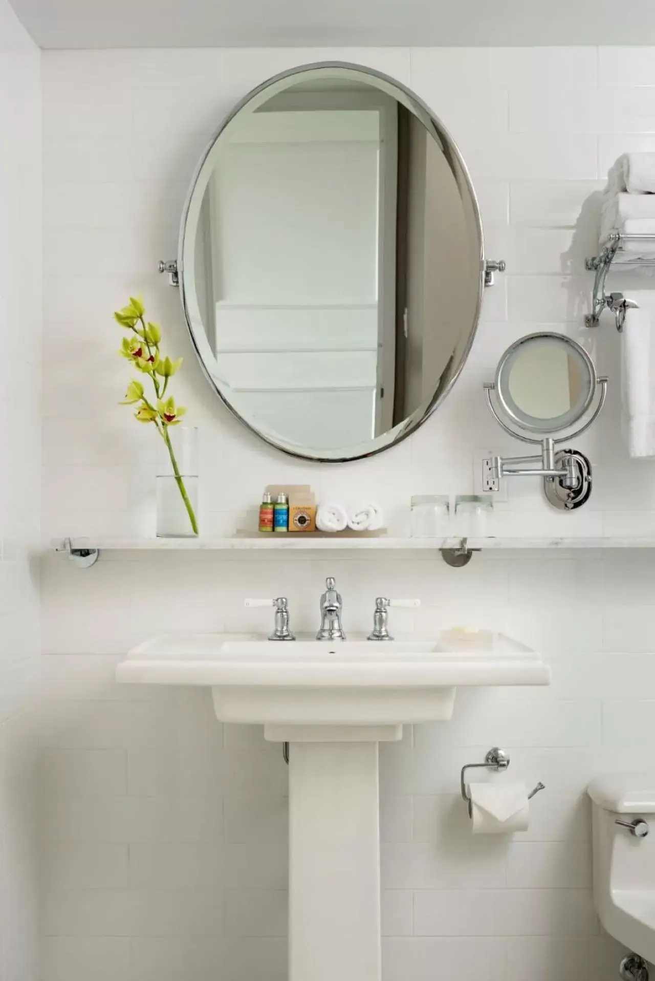 Bathroom in Garden City Hotel