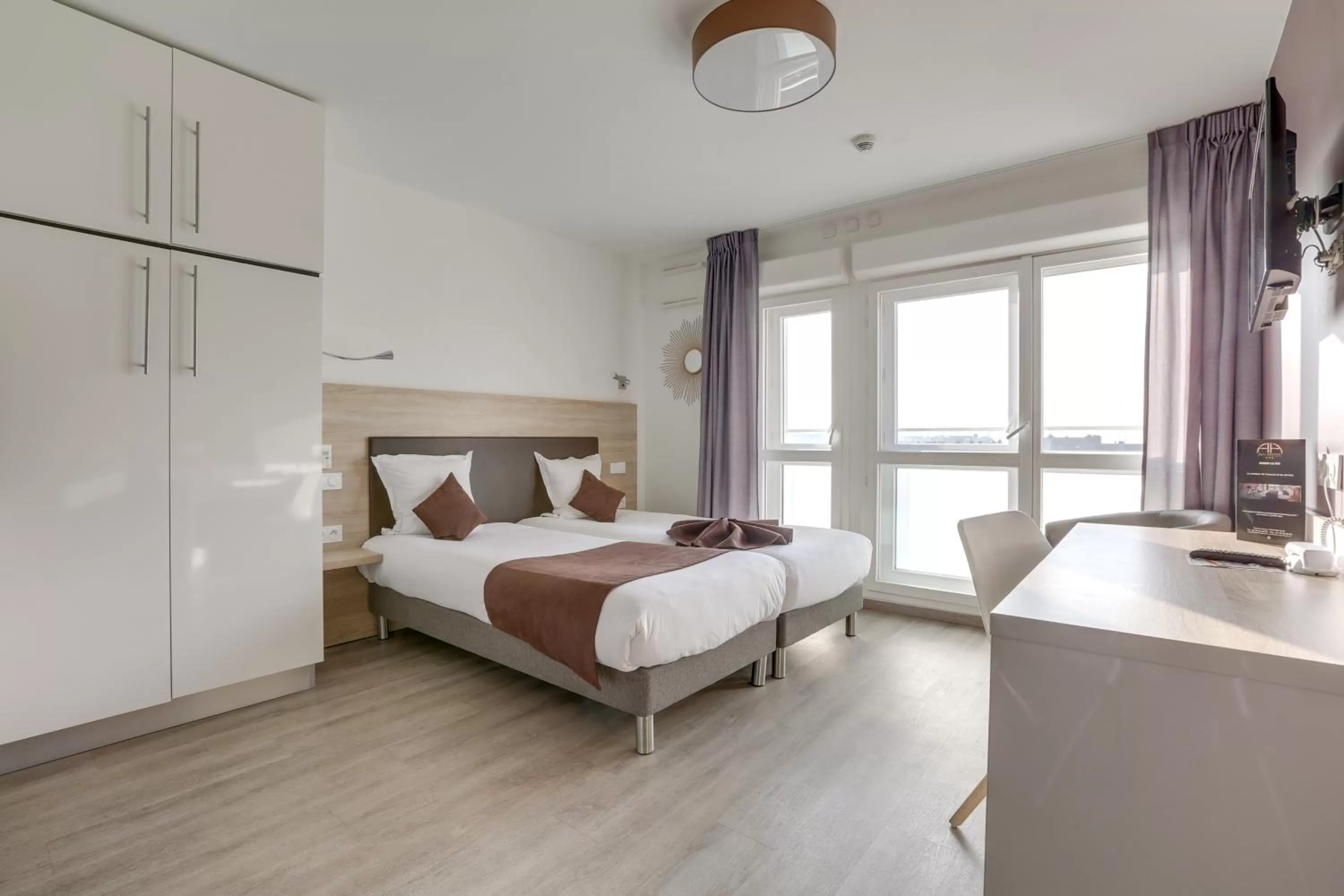 Bed in All Suites Appart Hôtel - Choisy-le-Roi