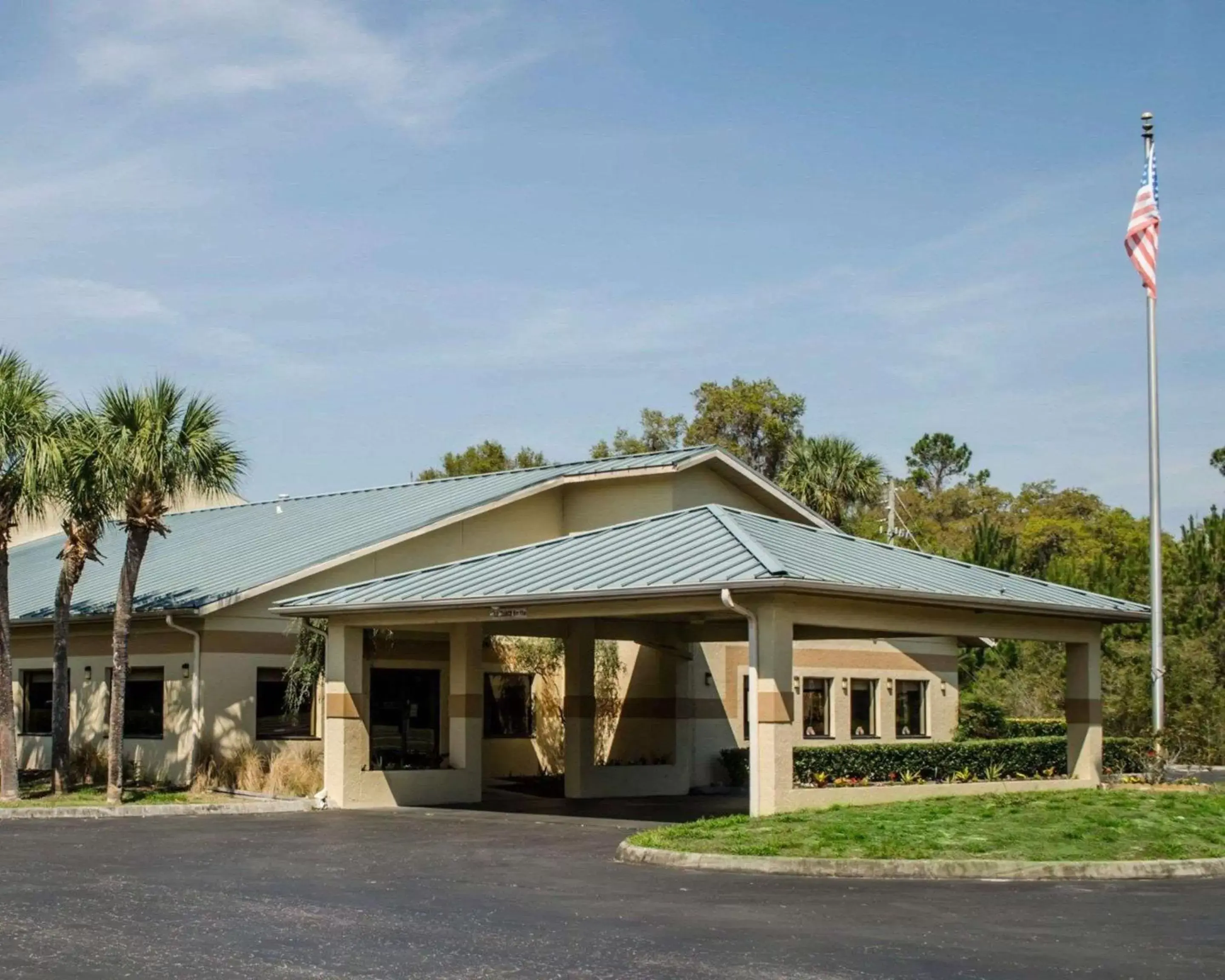 Property Building in Quality Inn Crystal River