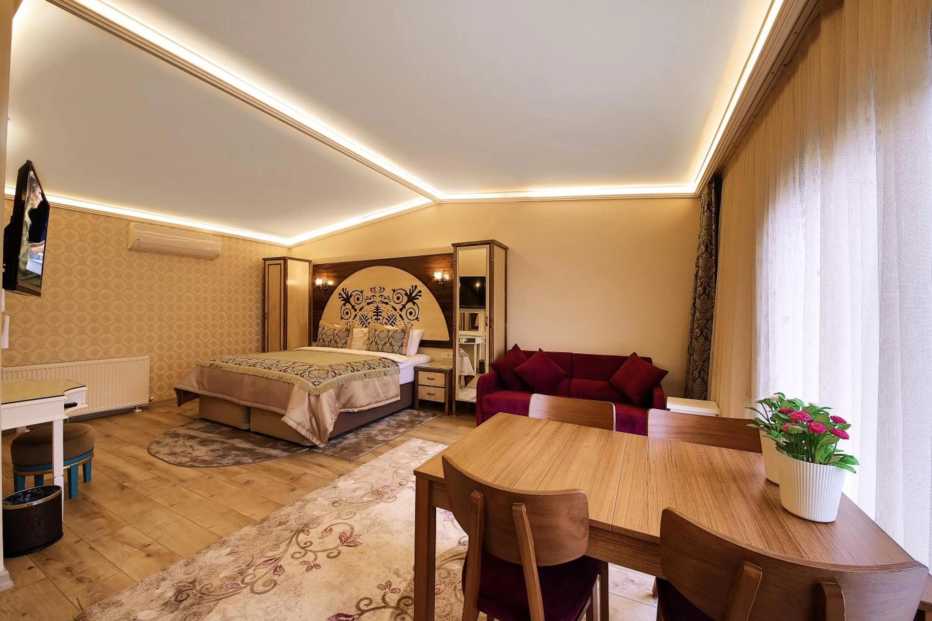 Living room, Bed in Katelya Hotel