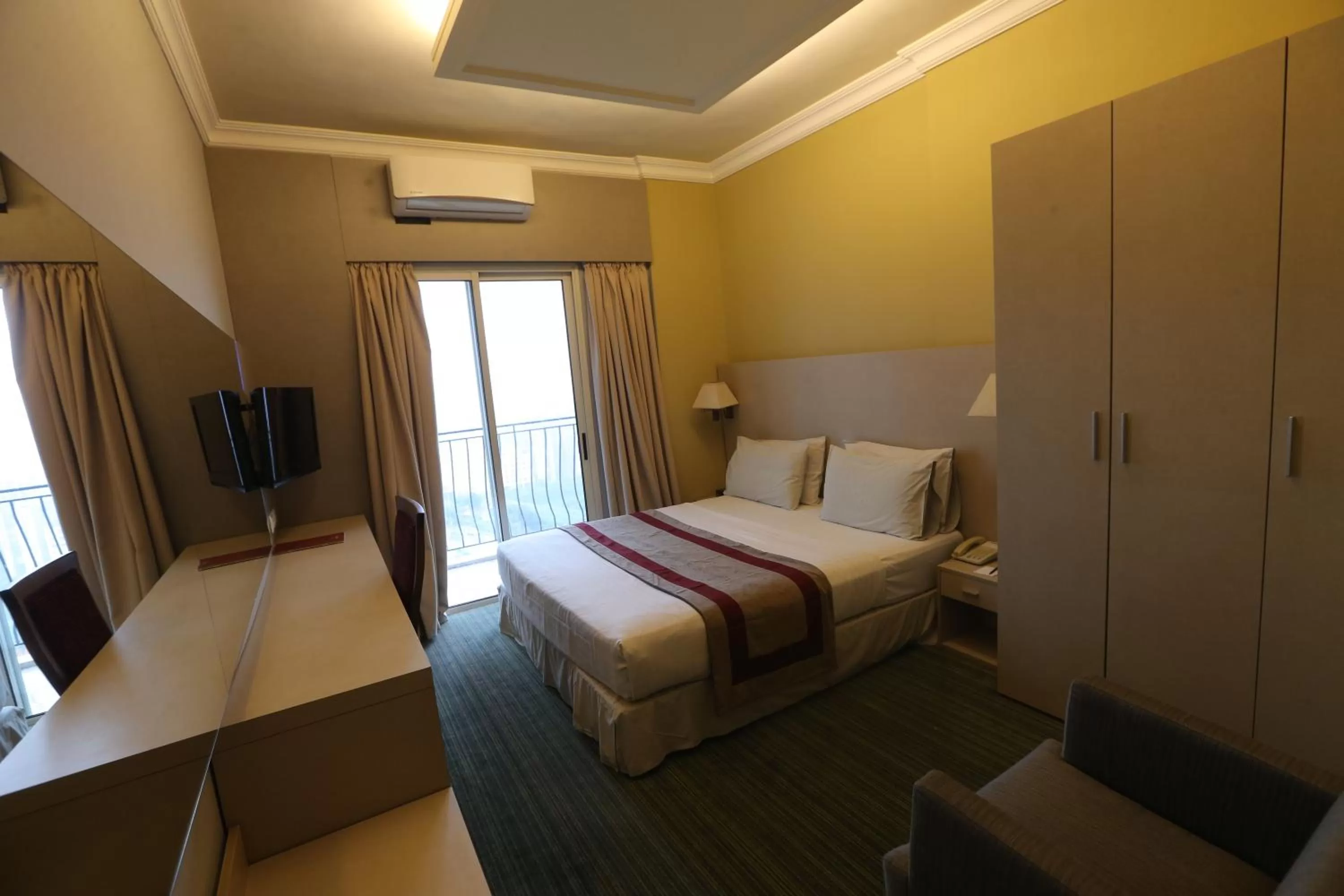 Bedroom, Bed in Padova Hotel