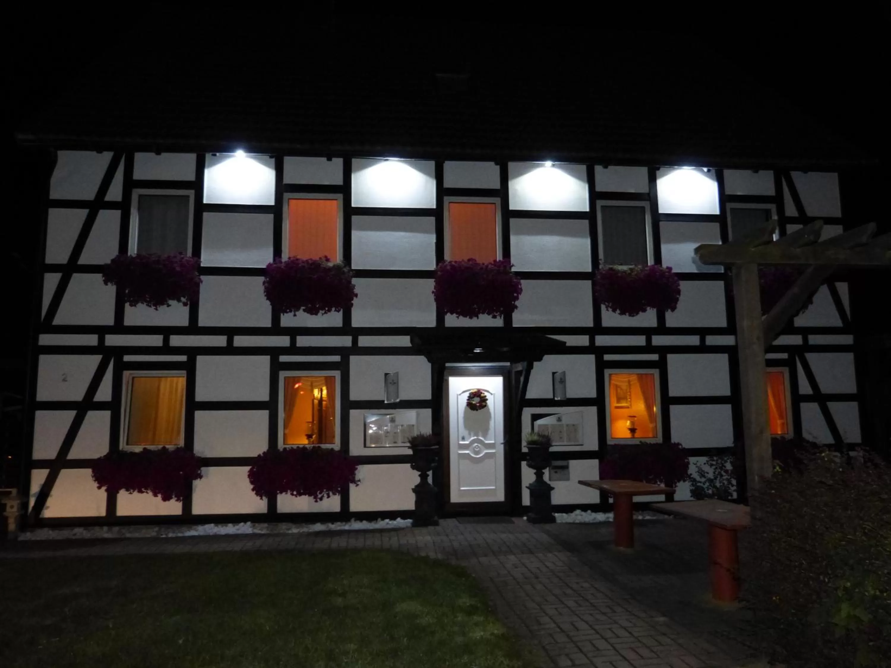 Property building in La Fontana