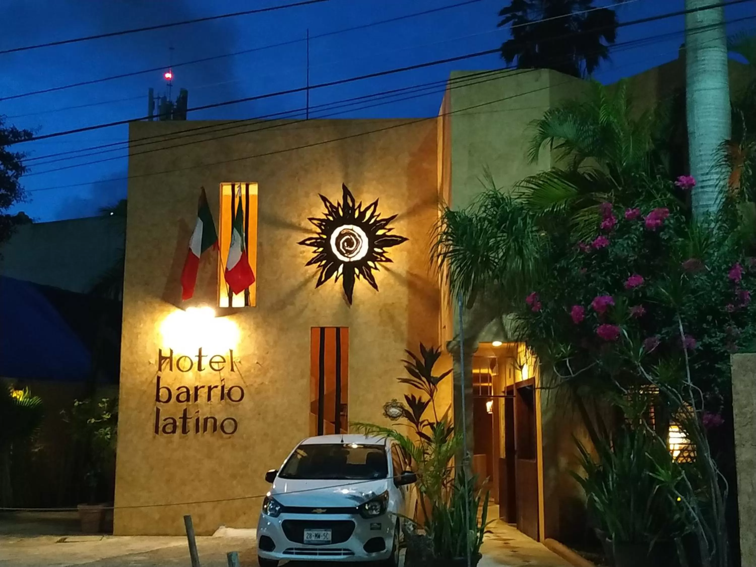Facade/entrance in Hotel Barrio Latino