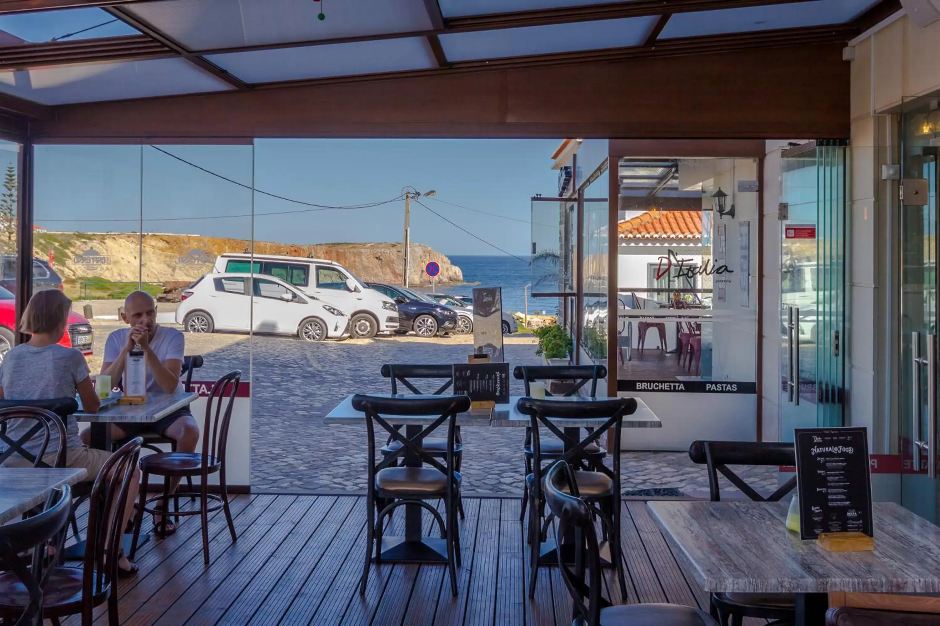 Lounge or bar in Mareta Beach - Boutique Bed & Breakfast