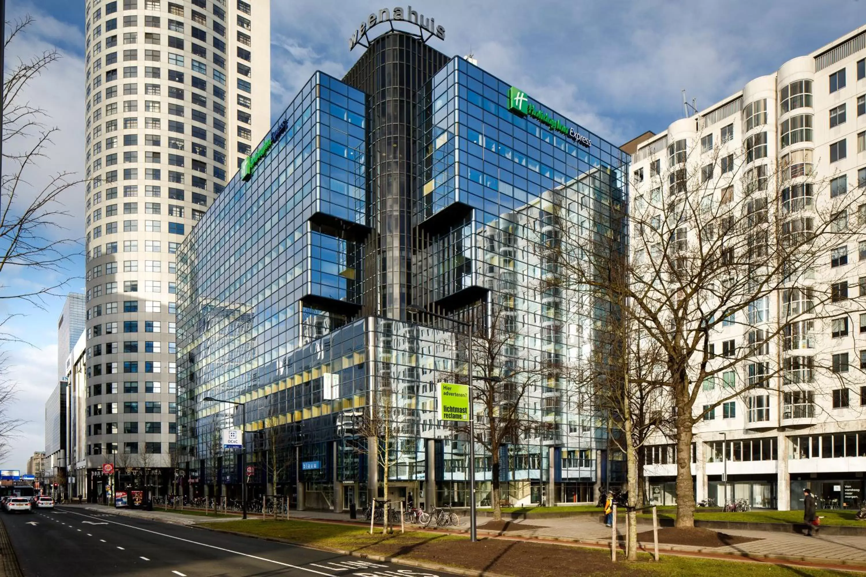 Property Building in Holiday Inn Express Rotterdam - Central Station, an IHG Hotel