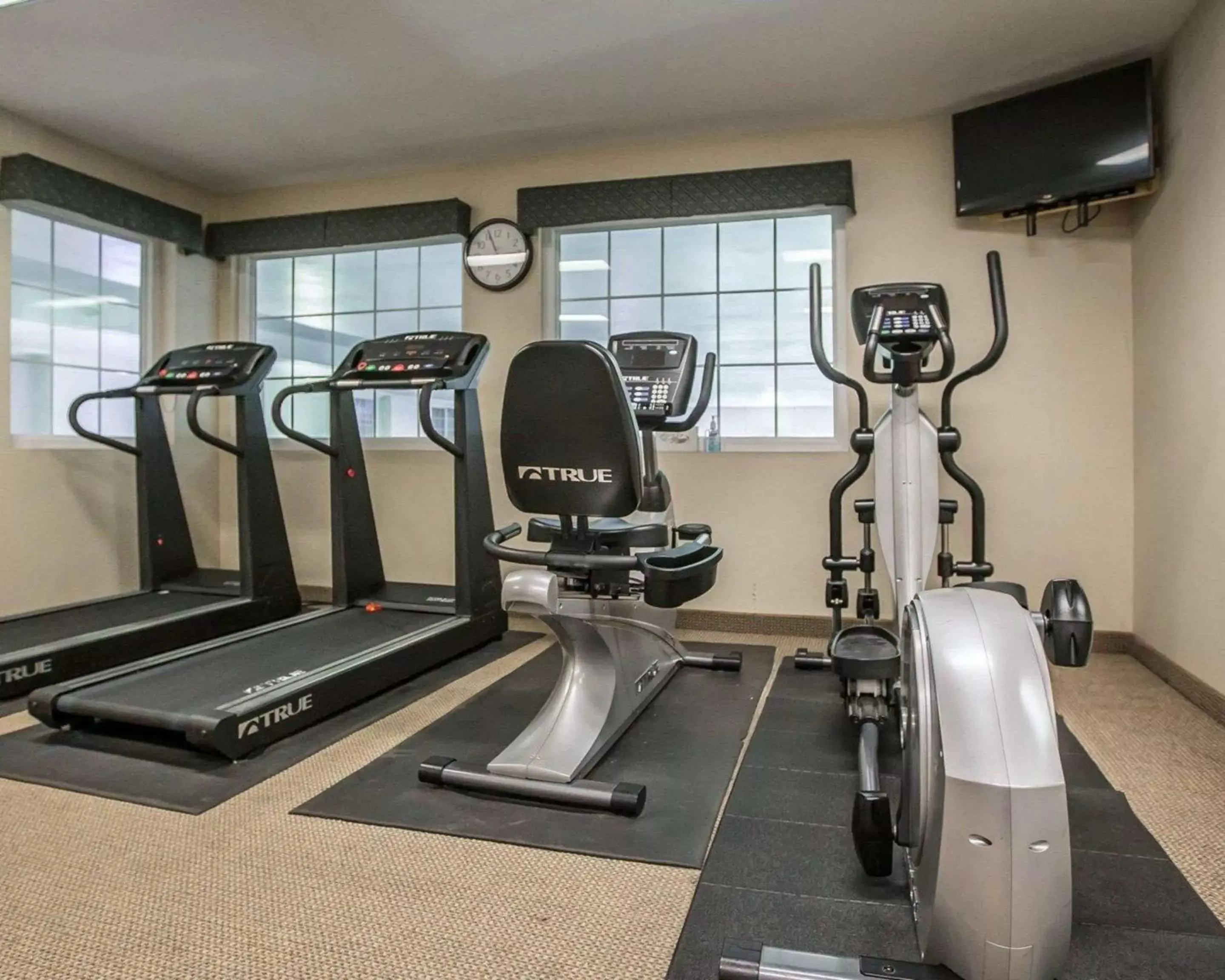 Fitness centre/facilities, Fitness Center/Facilities in Quality Inn & Suites Dixon near I-88