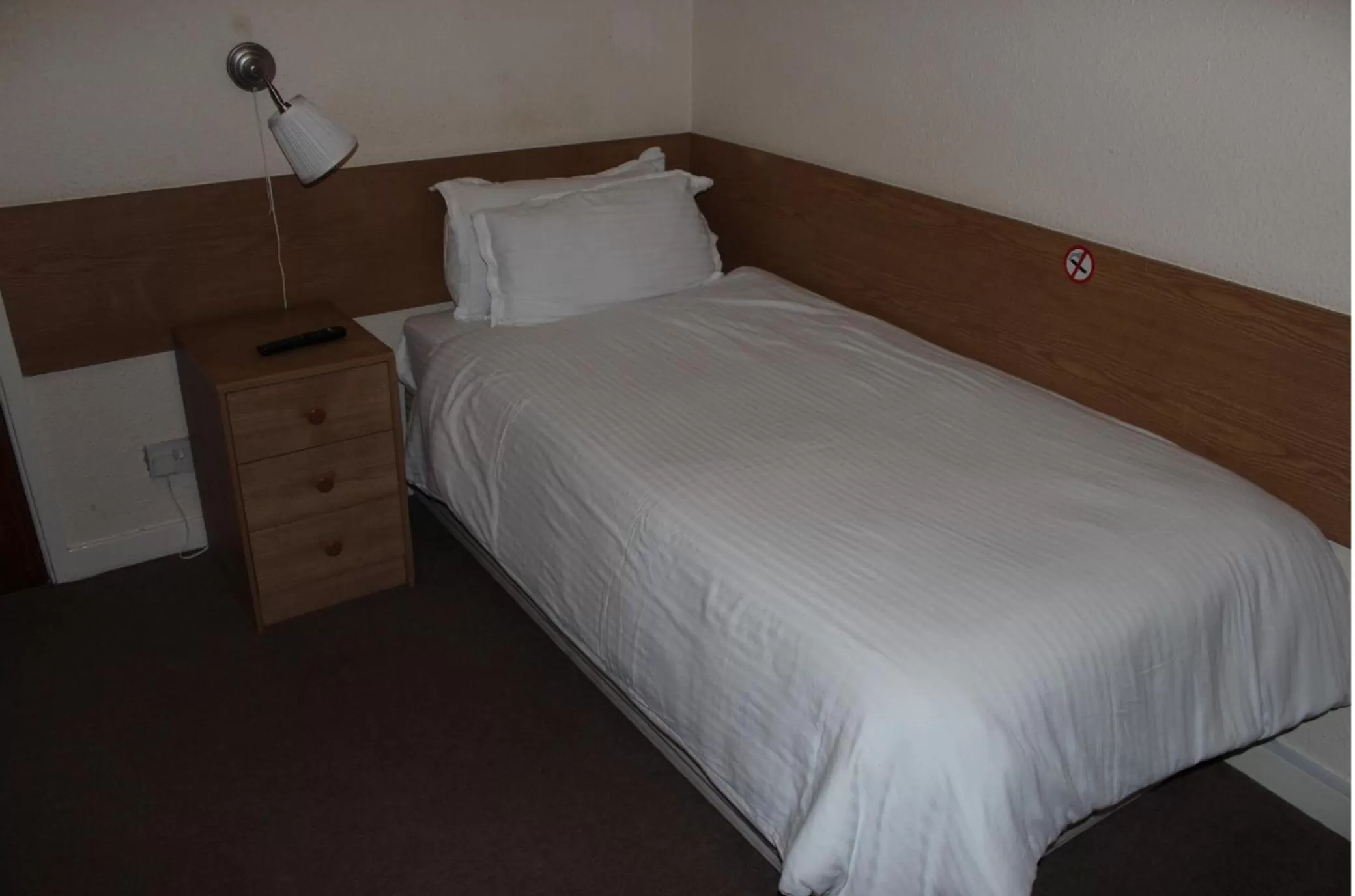 Bed in The Premier Lodge