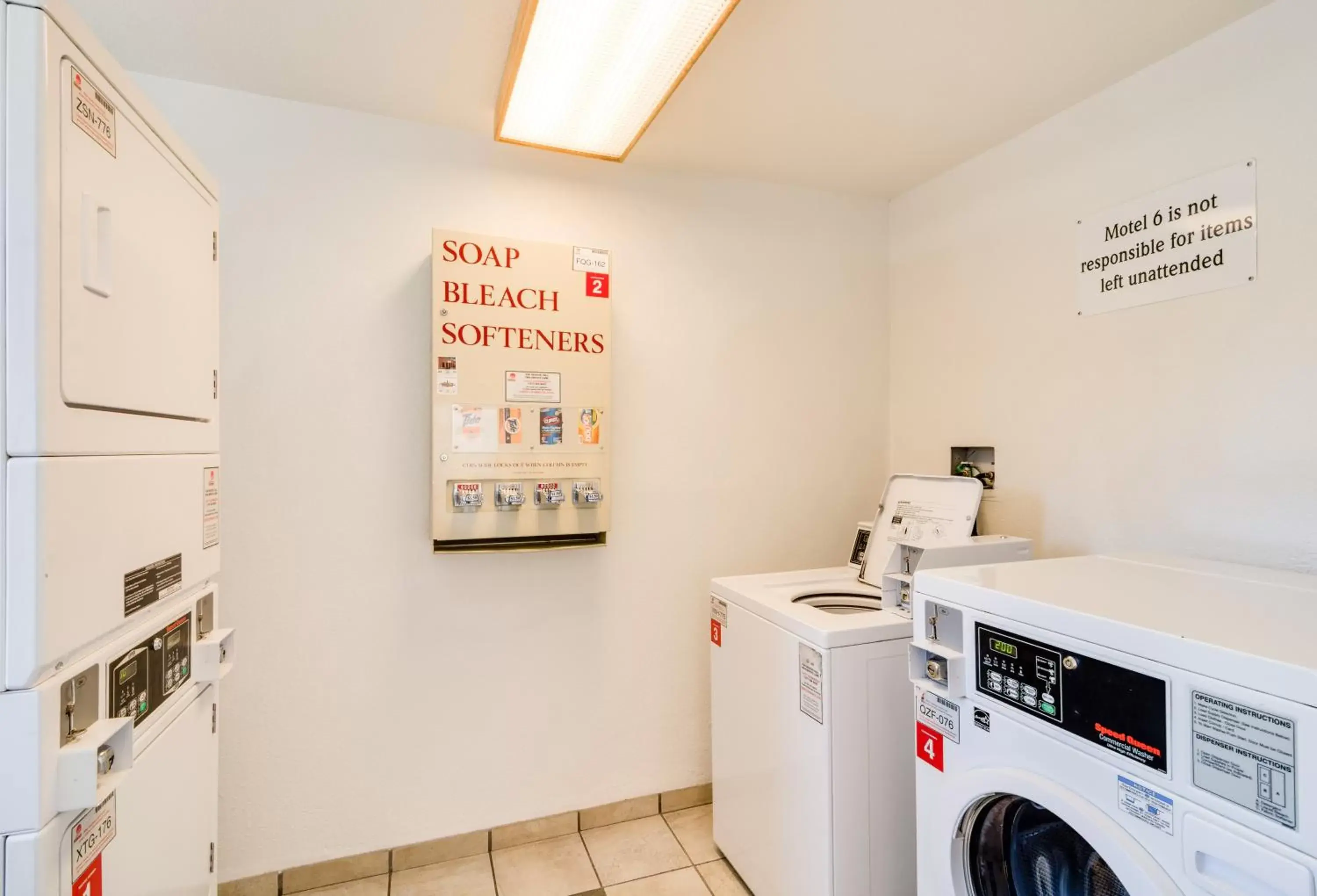 Other, Kitchen/Kitchenette in Motel 6-Schiller Park, IL - Chicago O'Hare