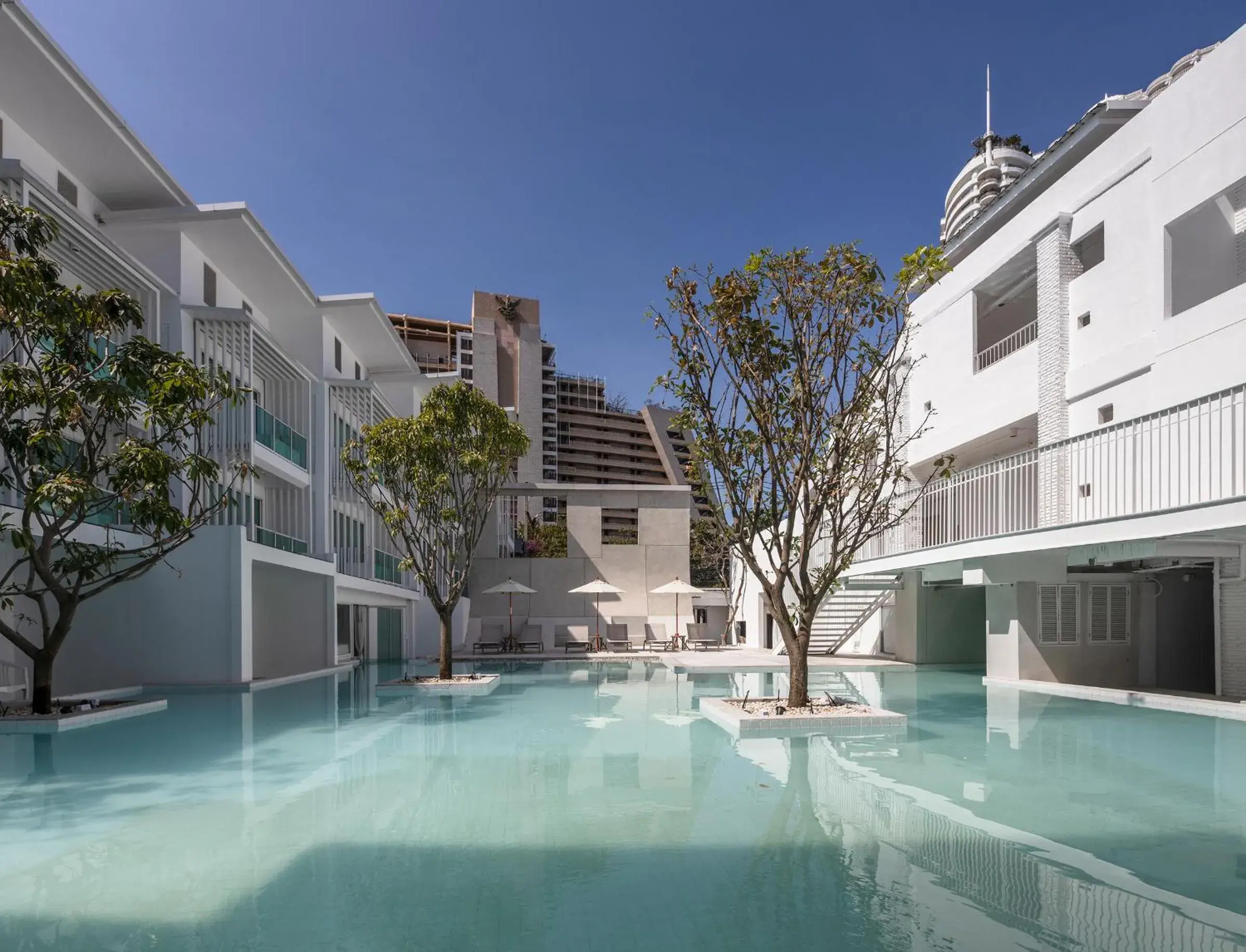 Swimming pool, Property Building in Prima Hotel Pattaya