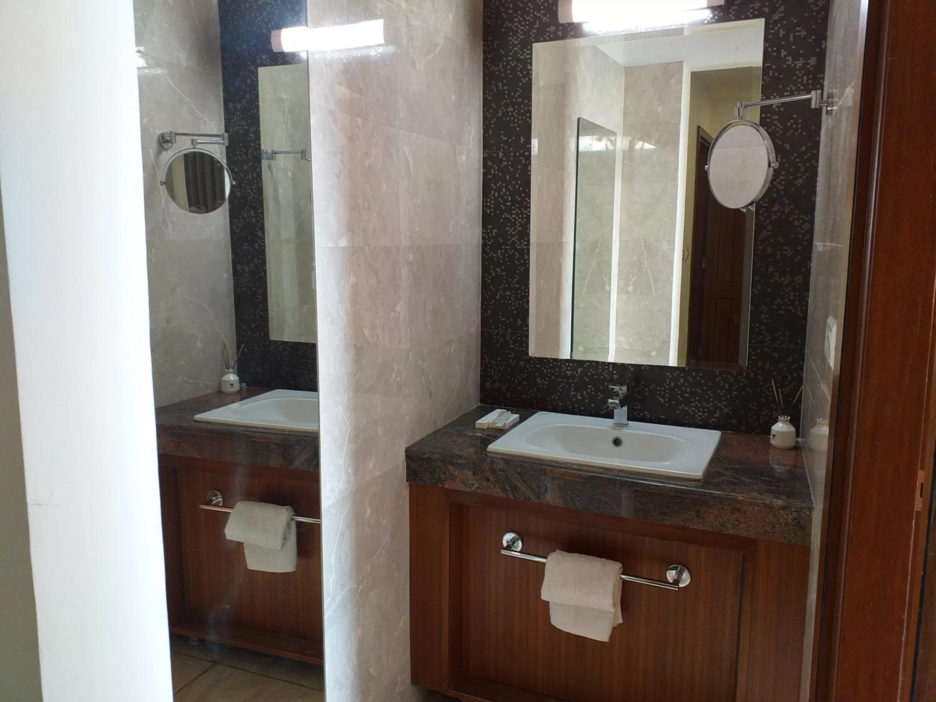 Bathroom in Grand Hotel Nawanshahr