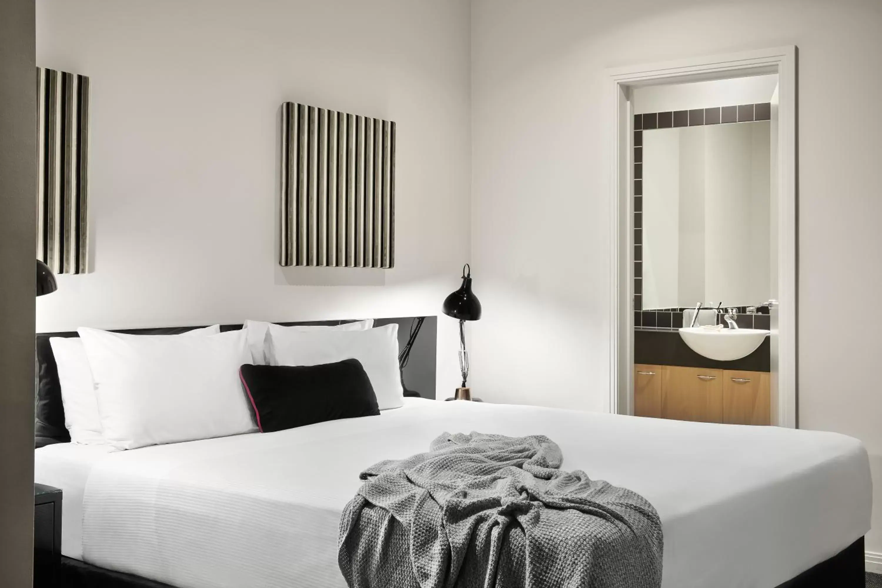 Bedroom, Bed in Punthill Apartment Hotel - Flinders Lane