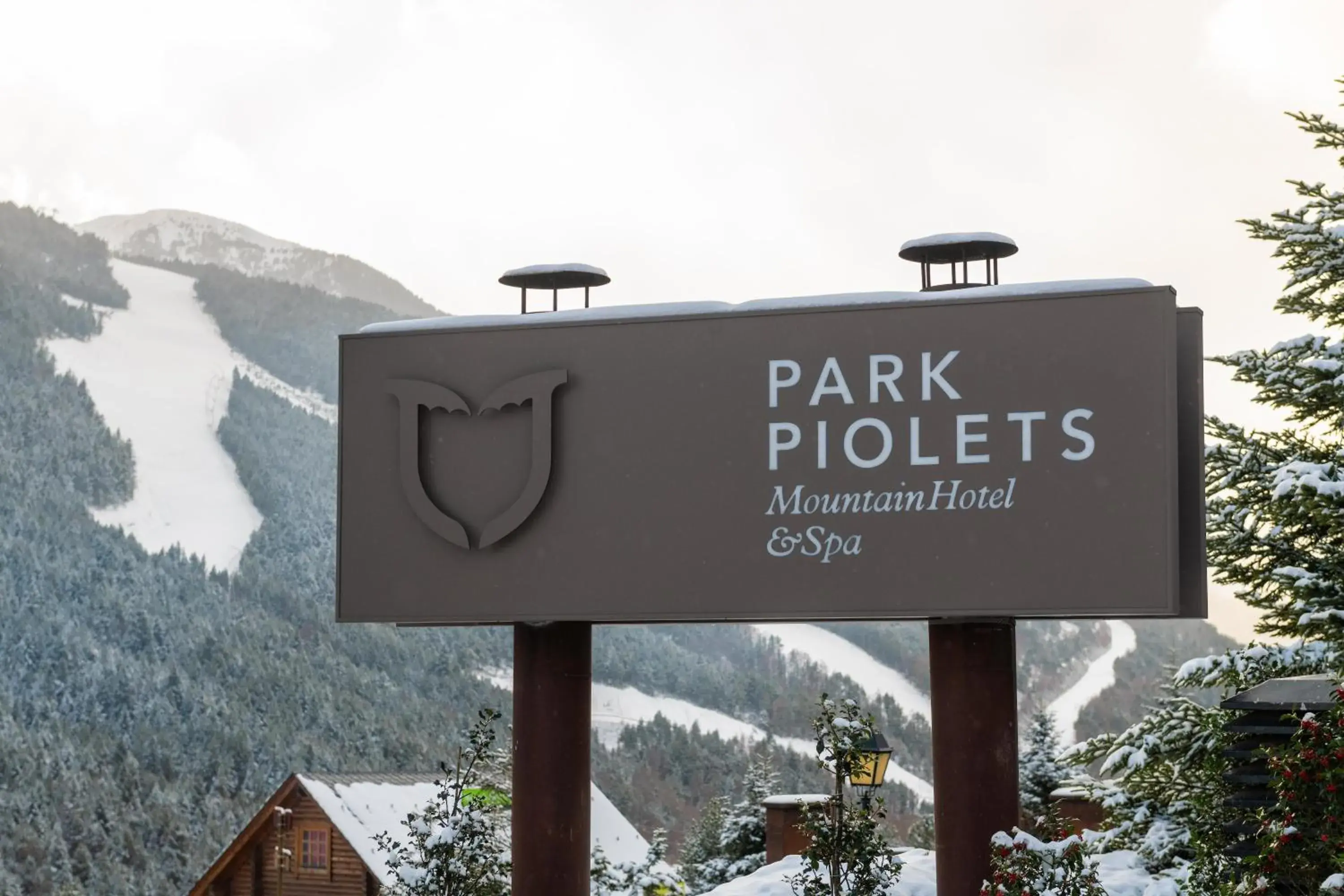Property logo or sign, Property Logo/Sign in Park Piolets MountainHotel & Spa