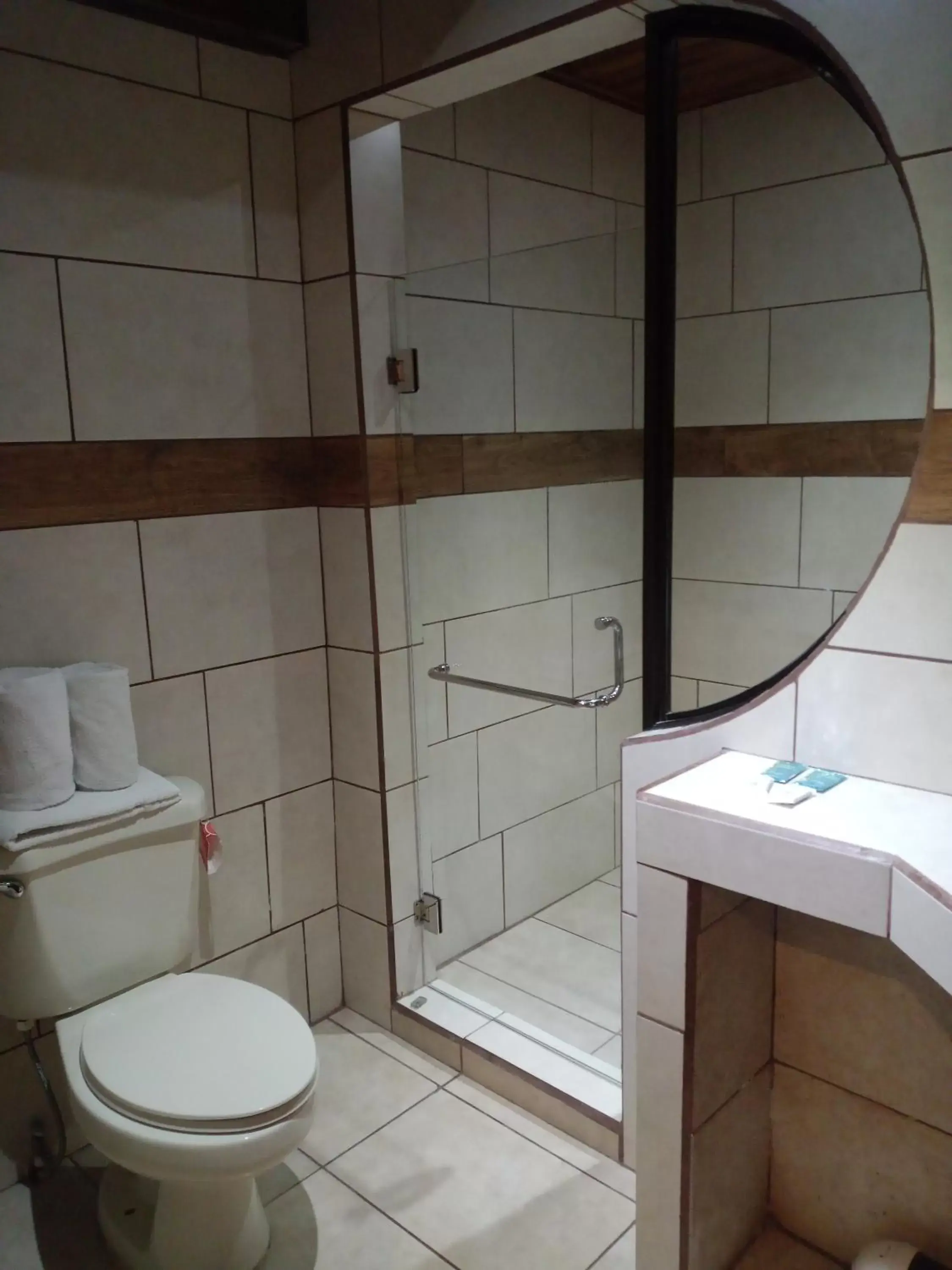 Photo of the whole room, Bathroom in Hotel Cibeles Resort