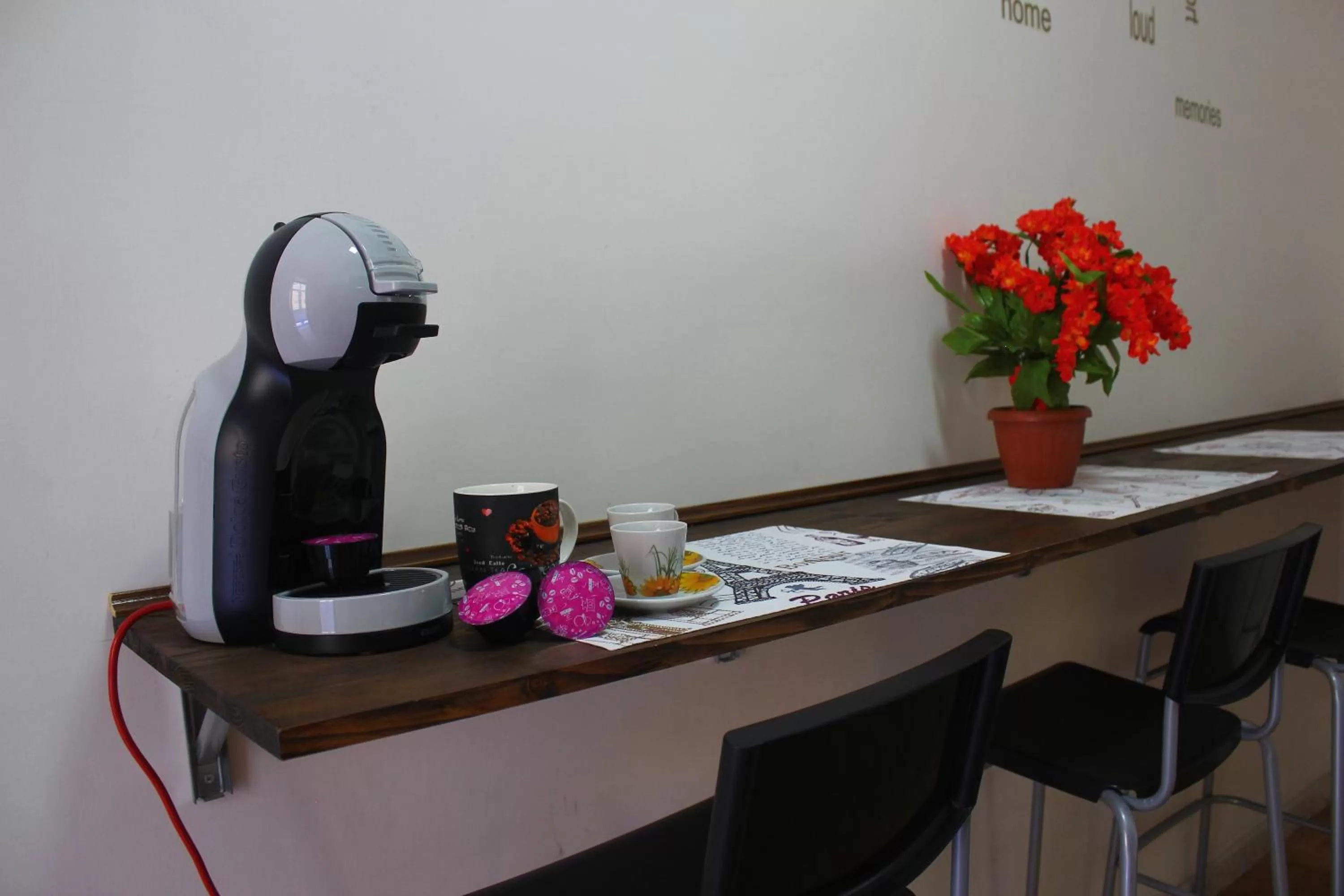 Coffee/tea facilities, Kitchen/Kitchenette in Stazione Centrale B&B