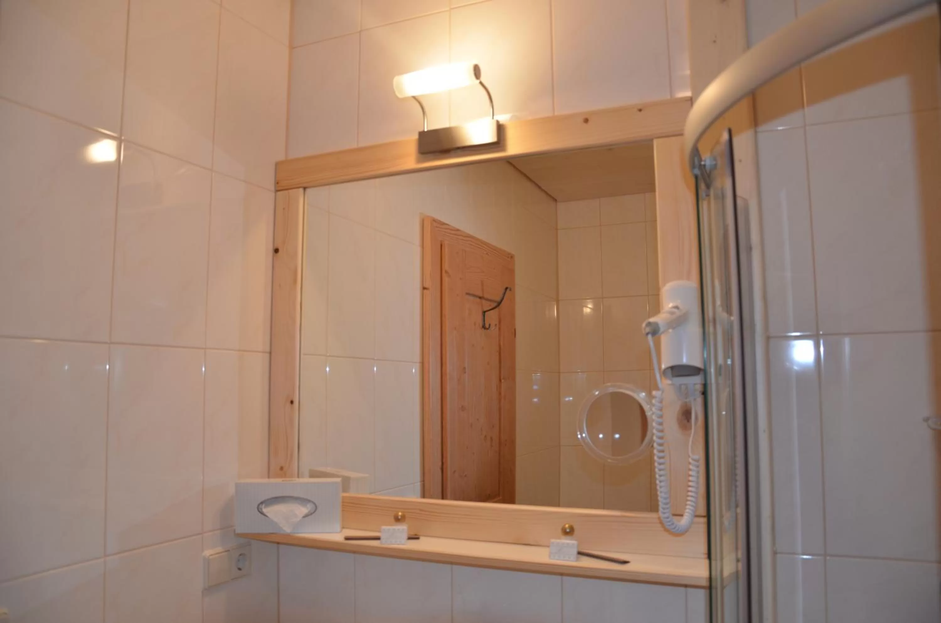 Bathroom in Pension zum Schreiner
