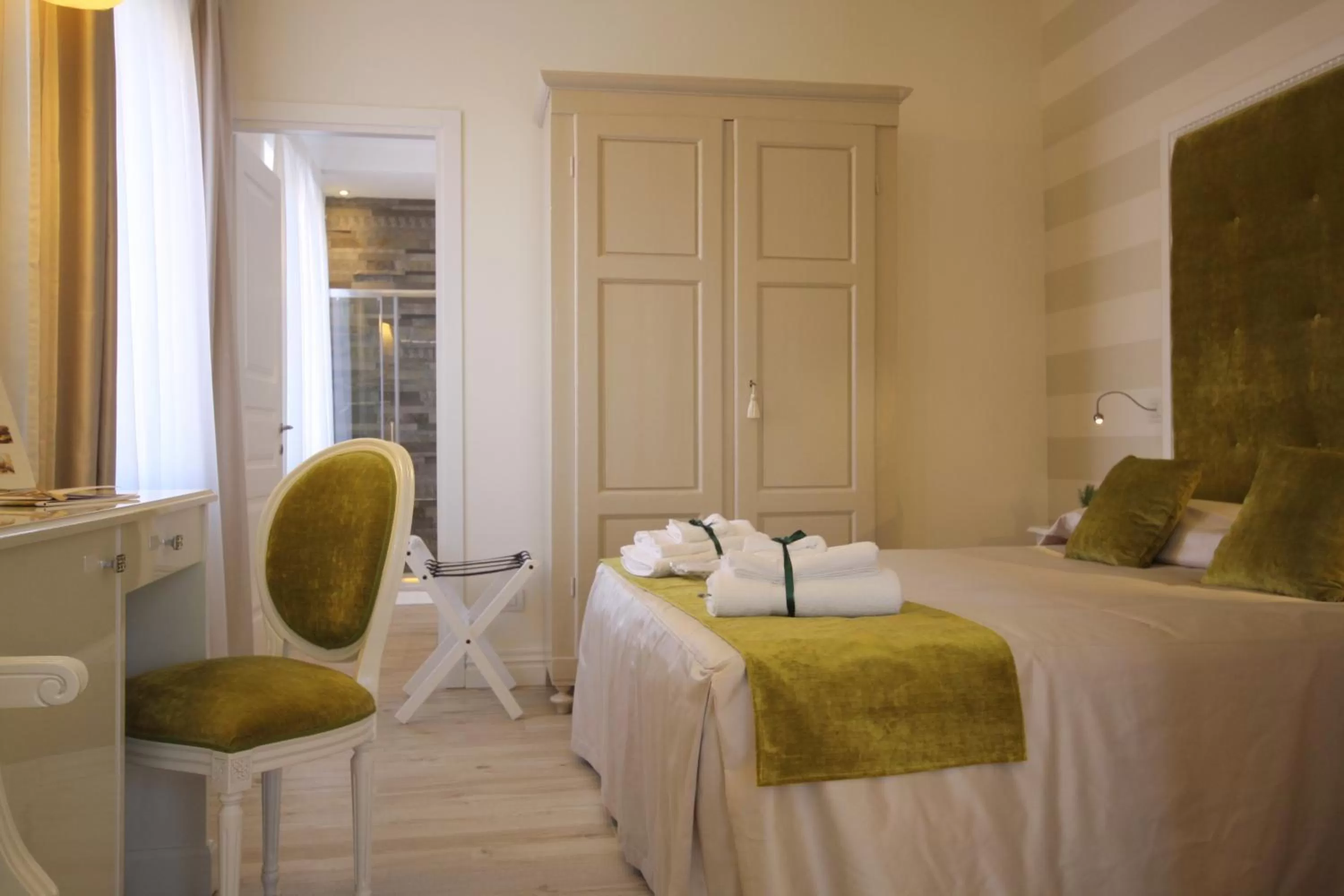 Triple Room in VILLA LIBERTY Boutique Hotel - Borgo Capitano Collection