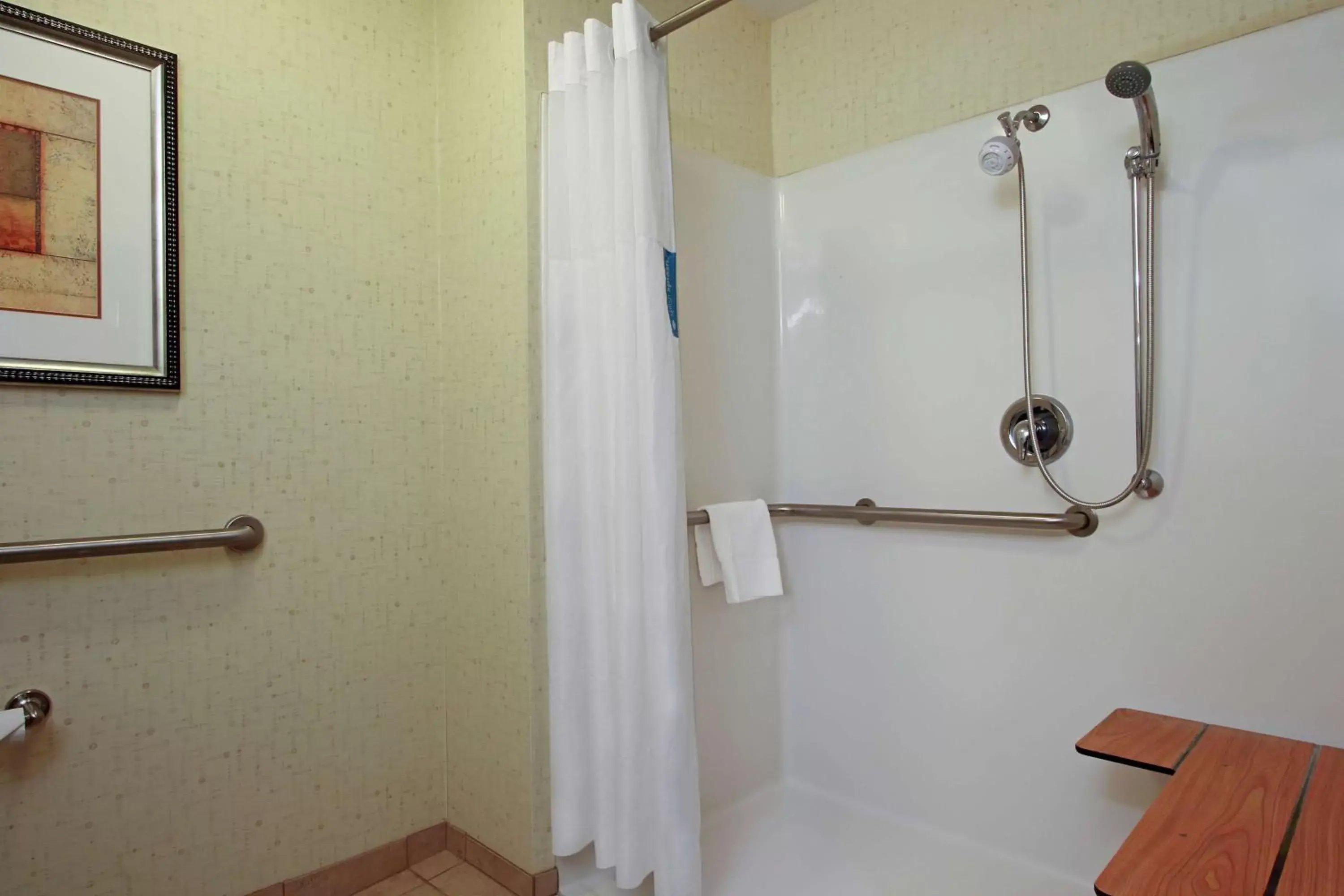 Bathroom in Hampton Inn & Suites Buffalo
