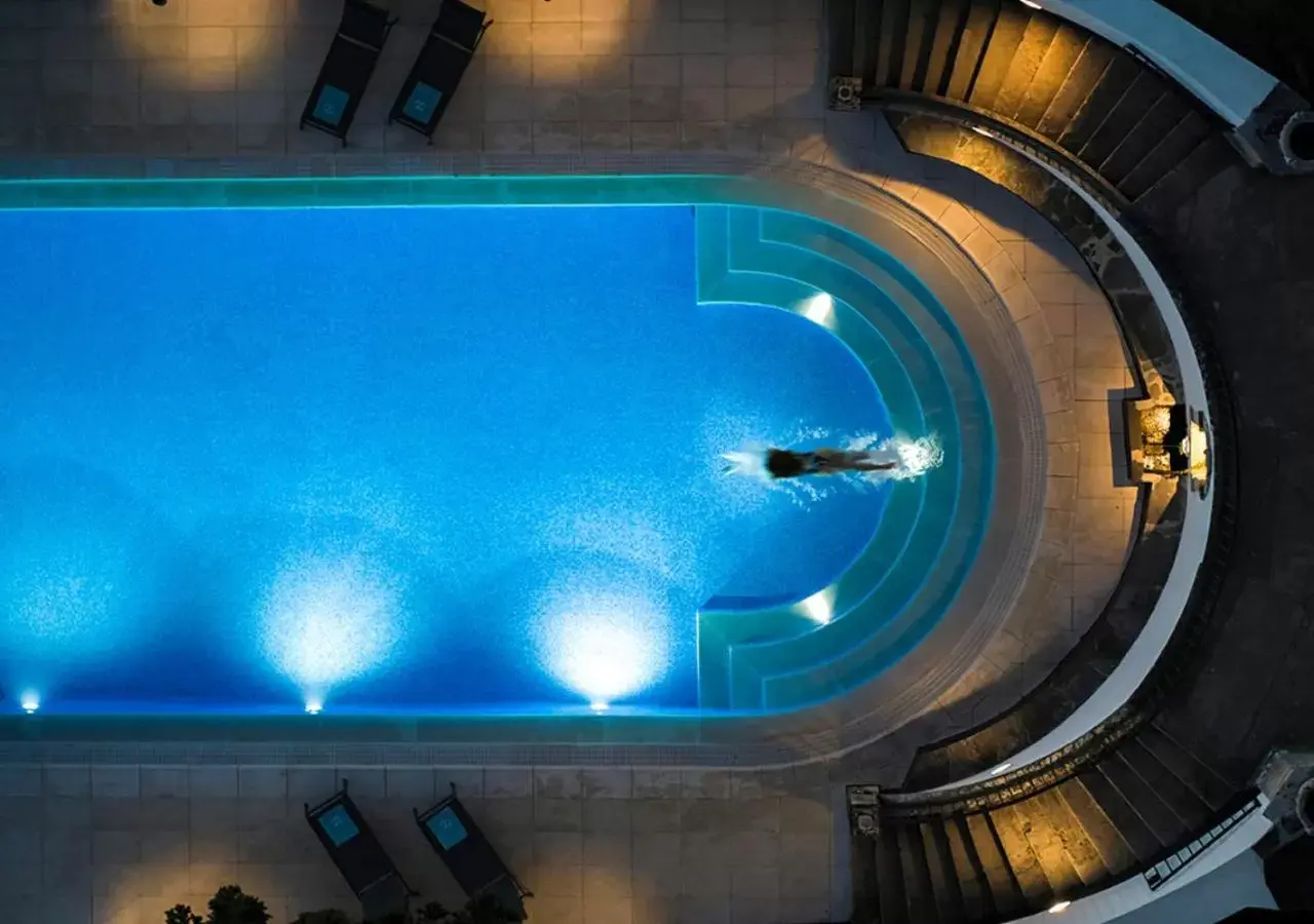 Swimming Pool in Octant Lousa