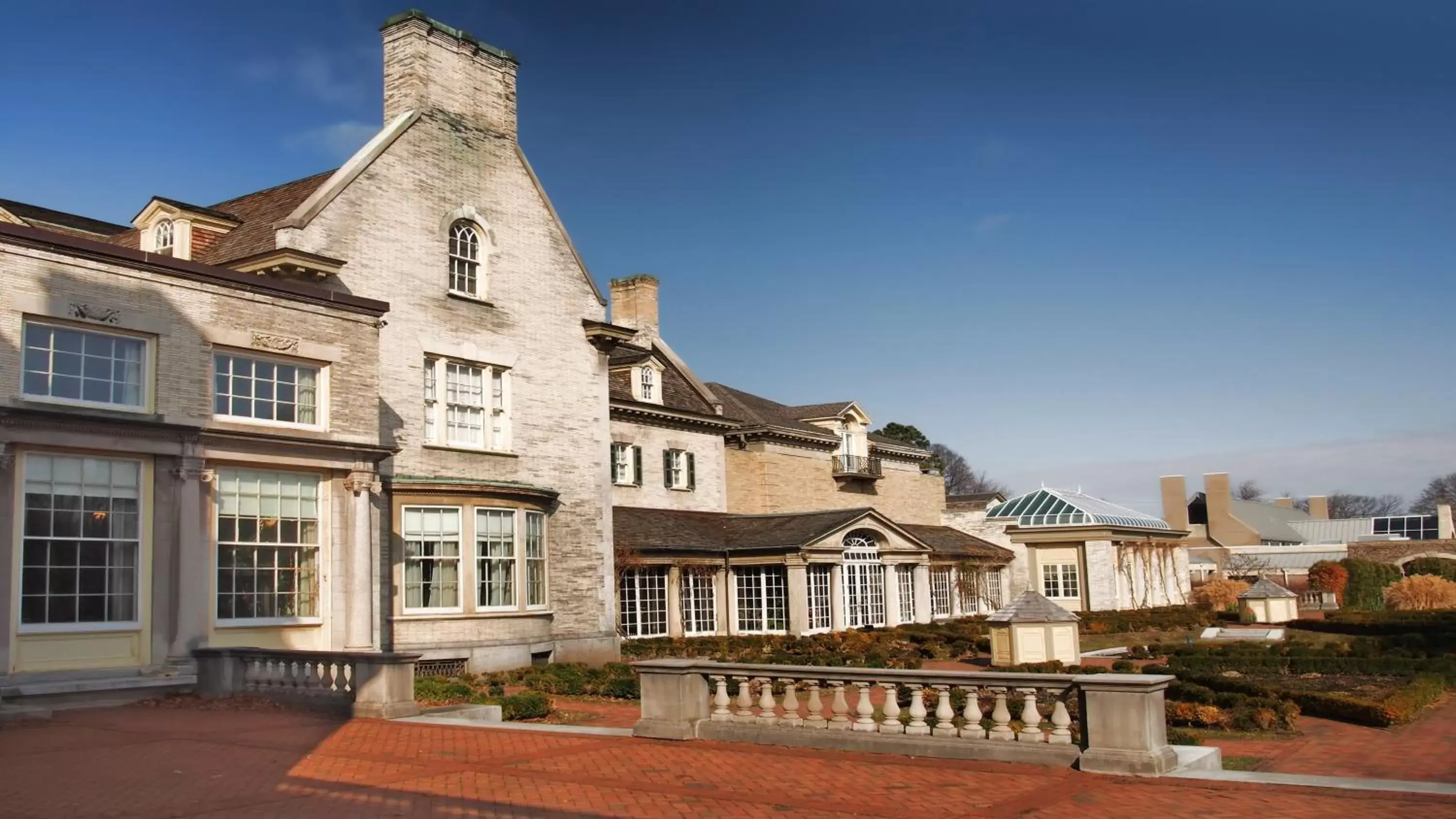 Nearby landmark, Property Building in Staybridge Suites Rochester University, an IHG Hotel