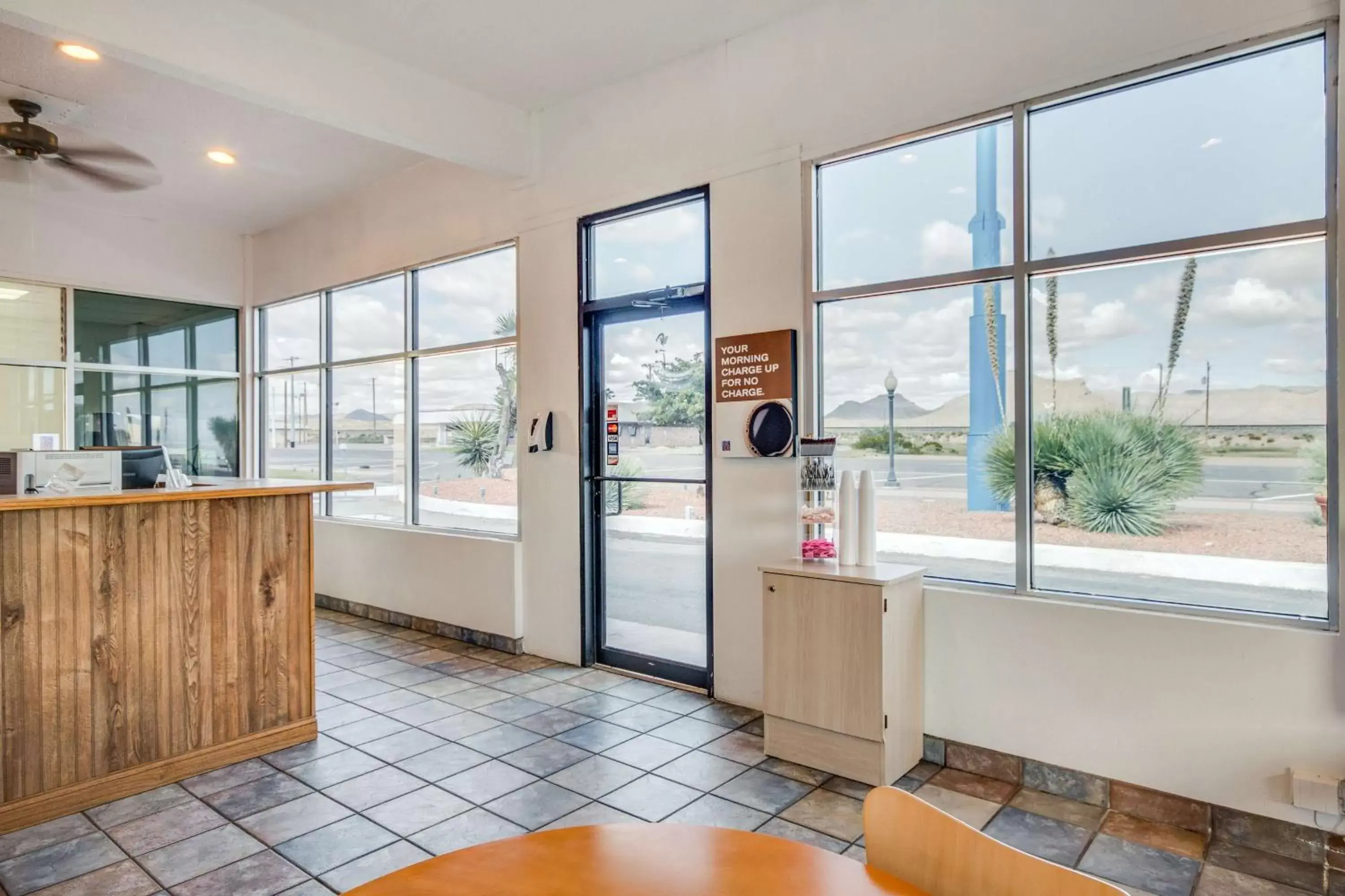 Kitchen or kitchenette in Motel 6-Van Horn, TX