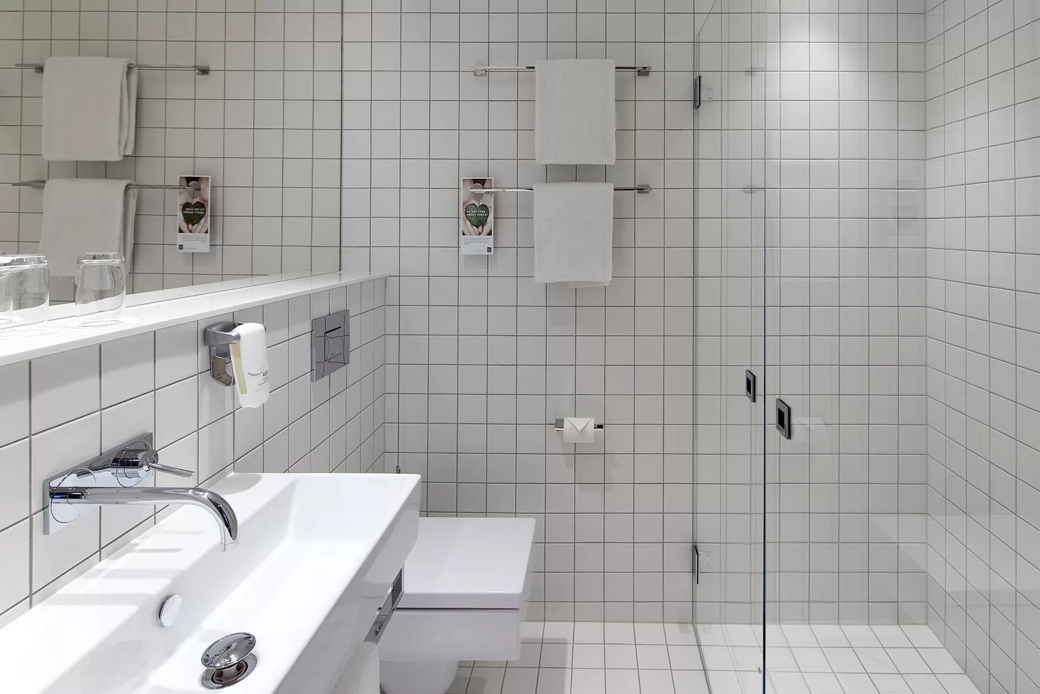 Bathroom in Quality Hotel Globe