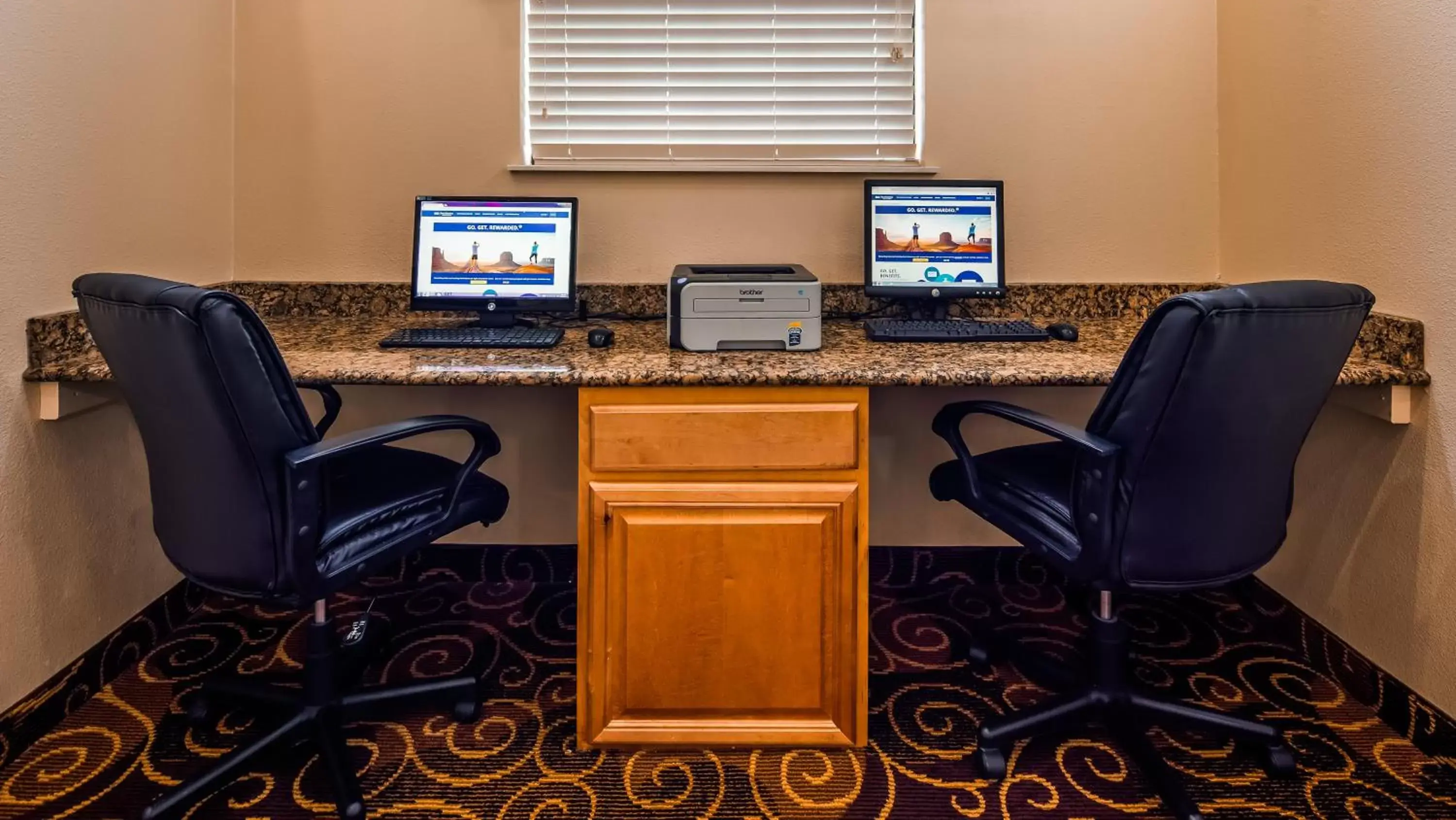 Business facilities, Business Area/Conference Room in Best Western Northwest Inn