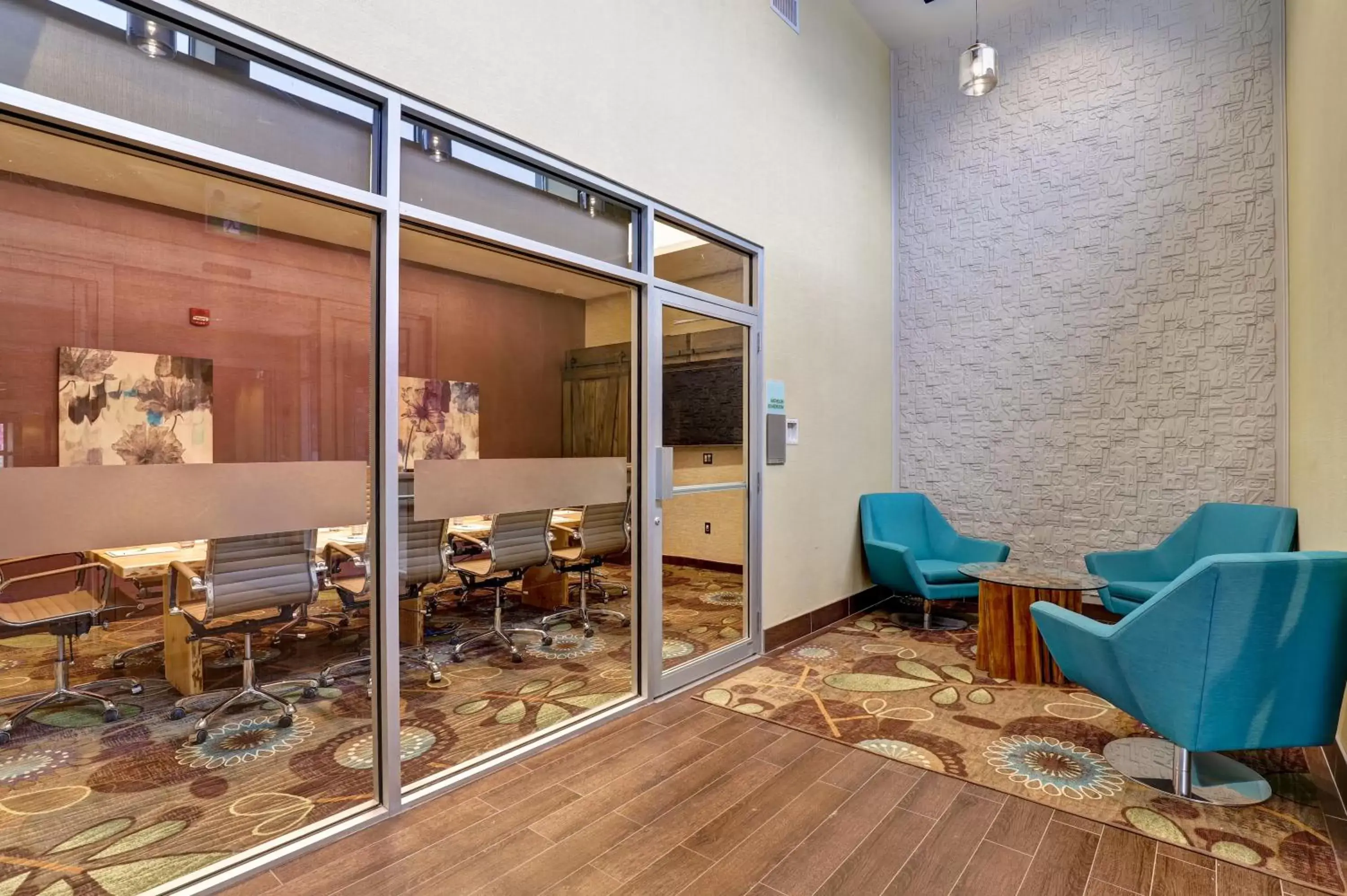 Property building in Holiday Inn - Mississauga Toronto West by IHG Property building in Holiday Inn - Mississauga Toronto West by IHG