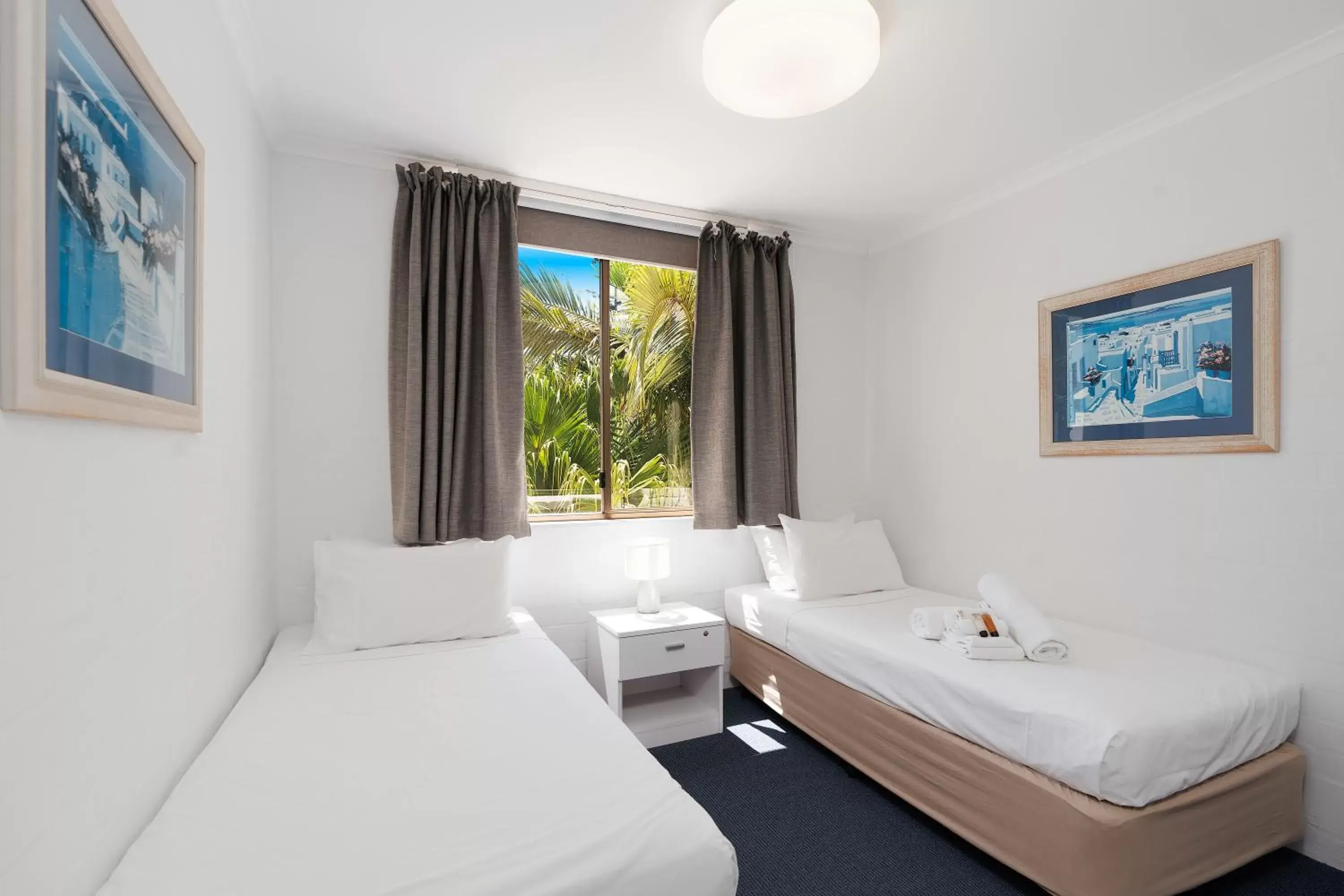 Bed in Noosa International Resort