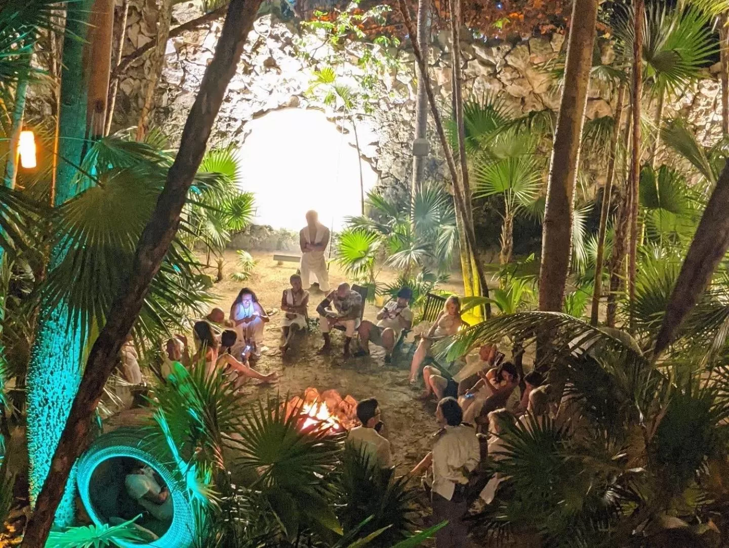 flat iron, Pool View in Sueños Tulum