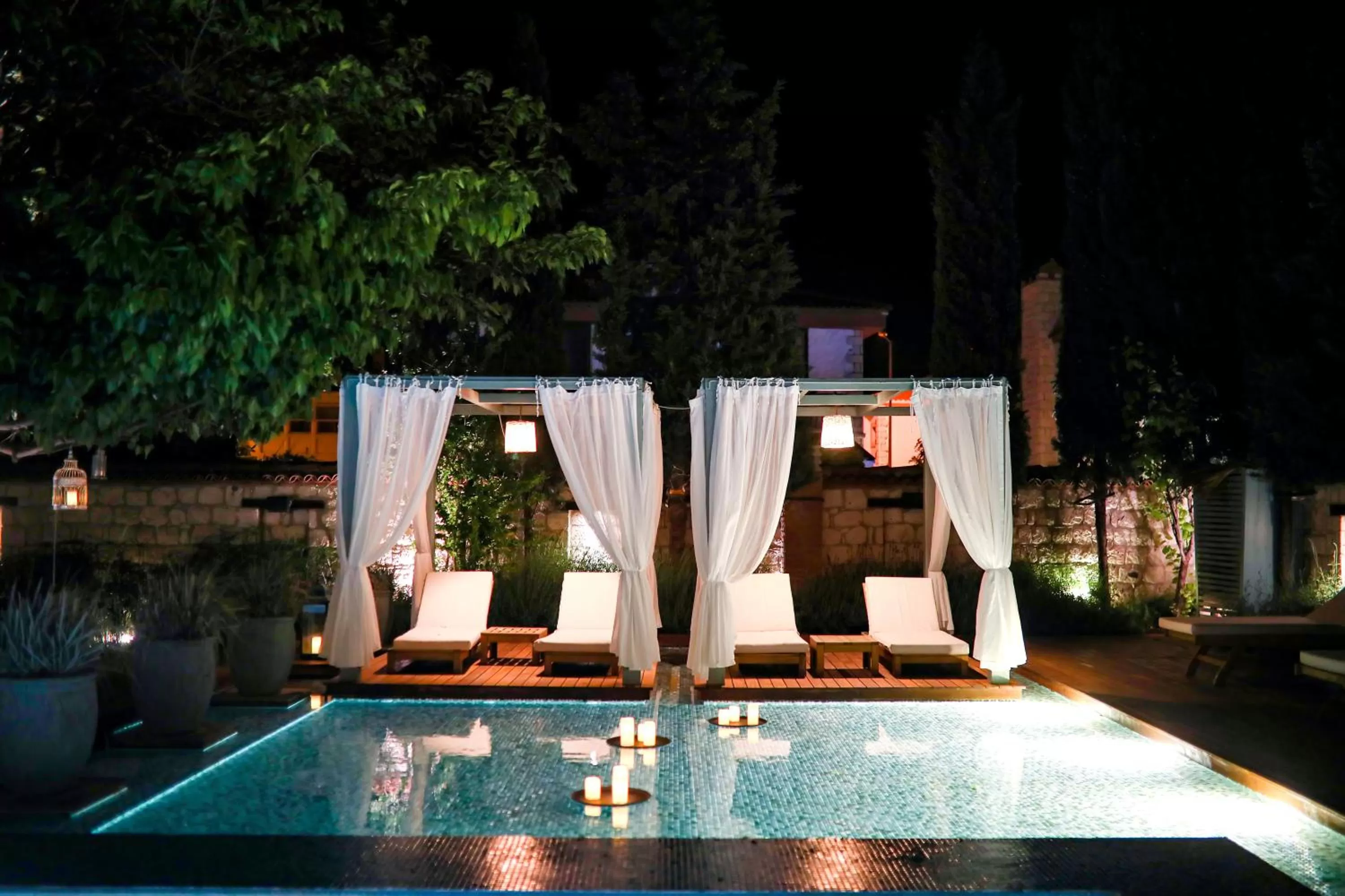 Swimming Pool in Cadde 75 Luxury Hotel - Alaçatı