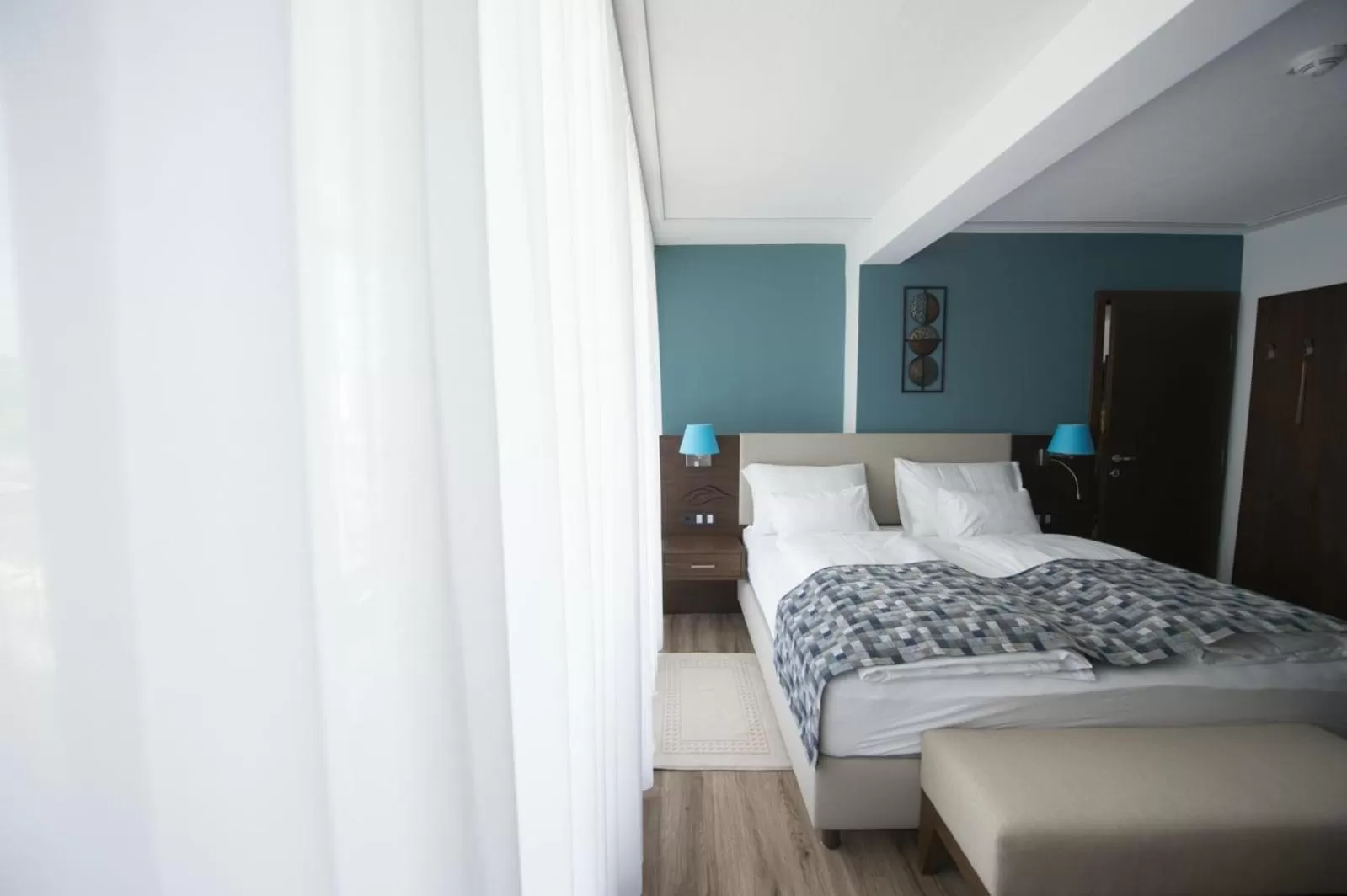 Photo of the whole room, Bed in Boutiquehotel Wörthersee - Serviced Apartments