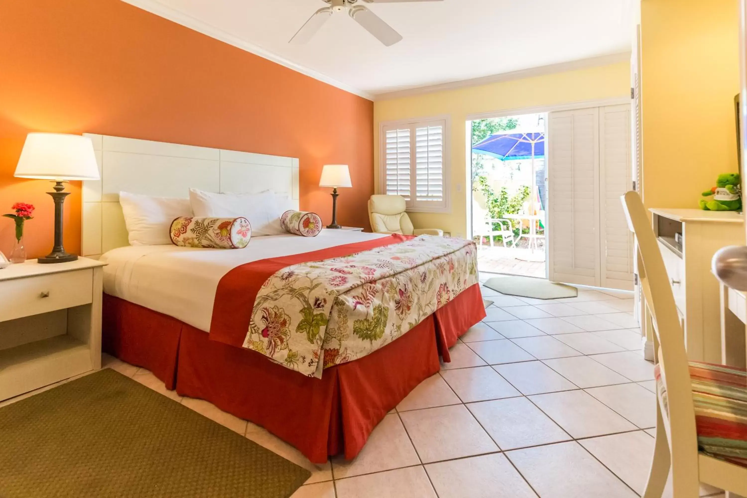 Bed in Inn at the Beach-Venice Florida