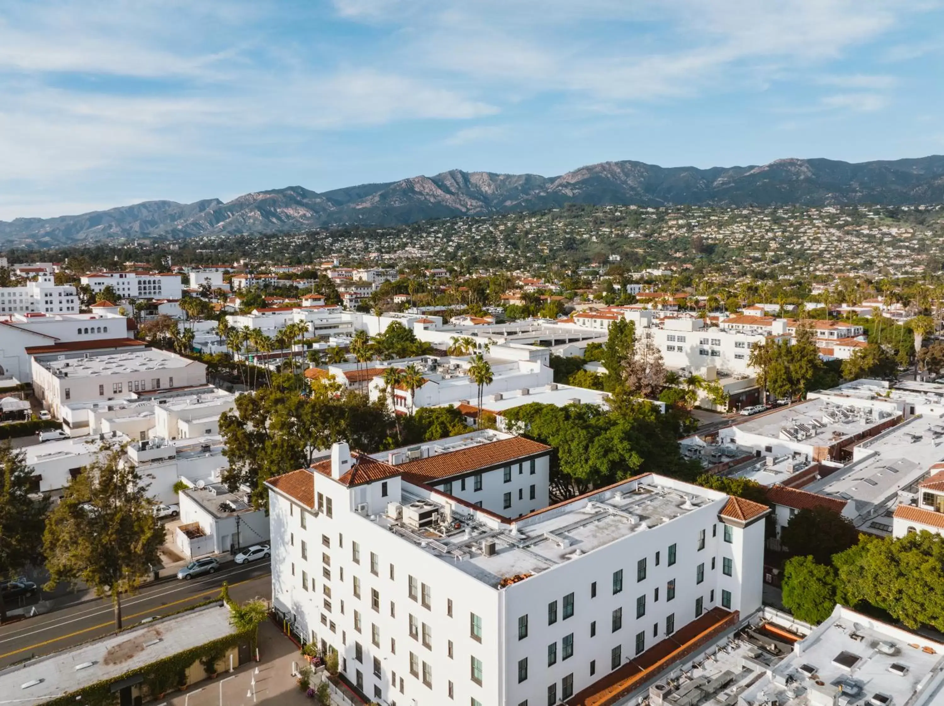 Property building in Hotel Santa Barbara