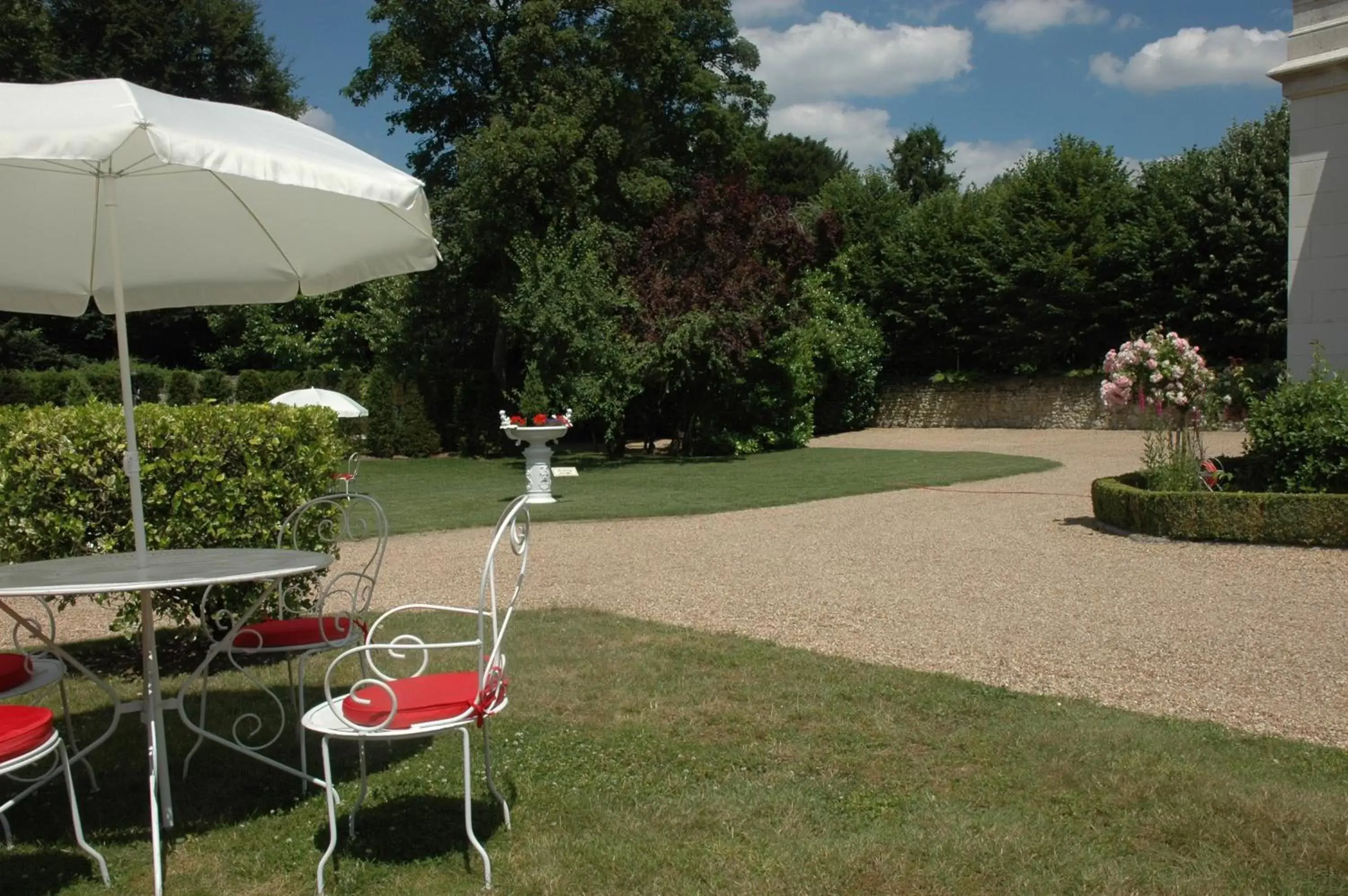 Balcony/Terrace, Garden in Le Manoir Saint Thomas