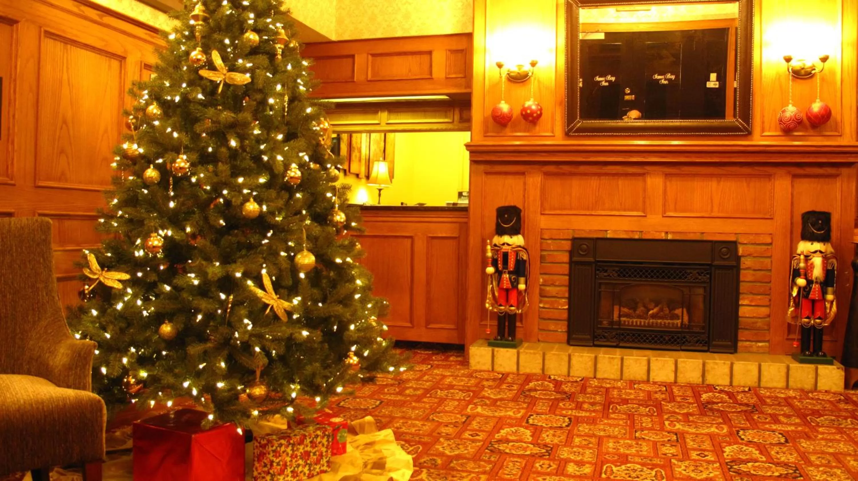 Lobby or reception in James Bay Inn Hotel, Suites & Cottage