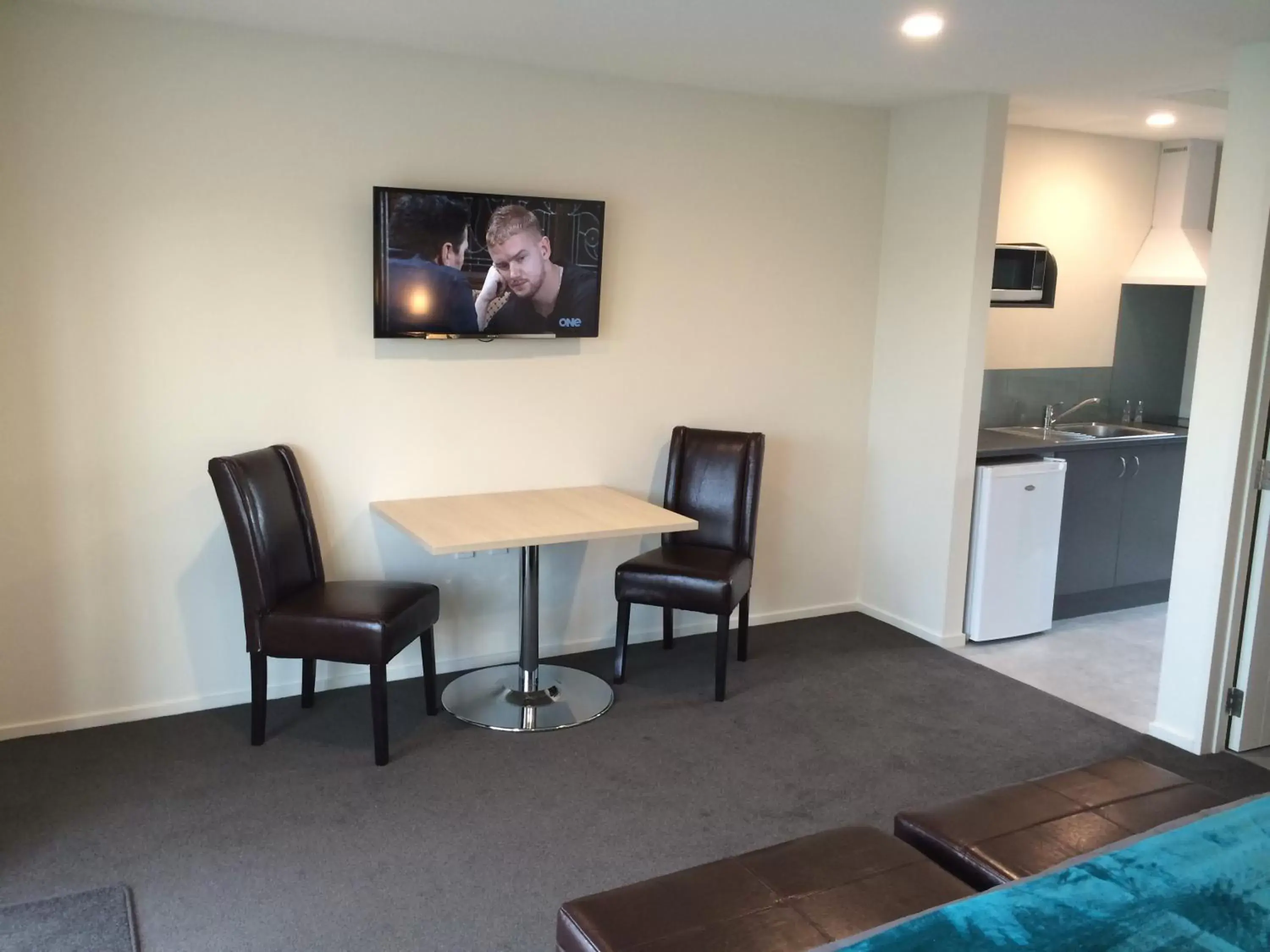 Decorative detail, Dining Area in Rolleston Highway Motel