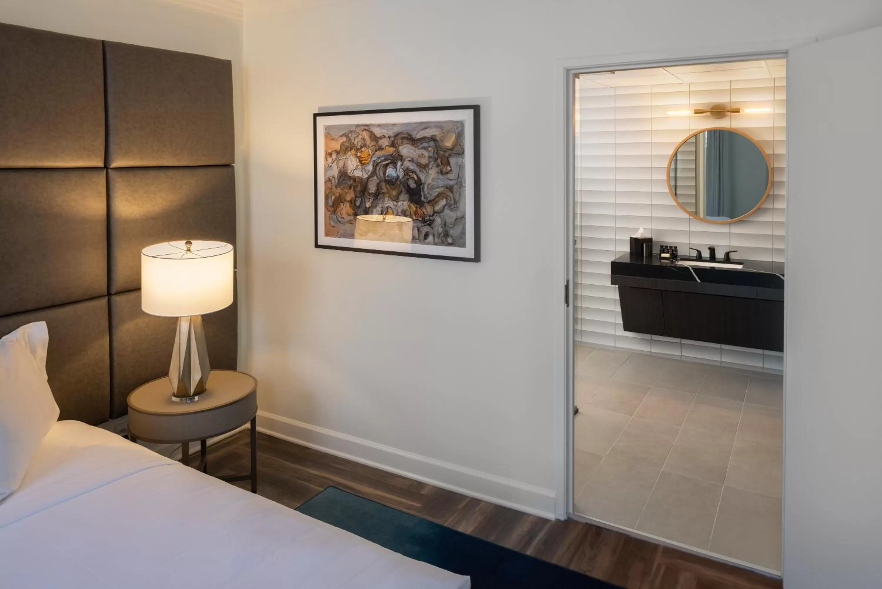 acessibility, Bed in Hotel Deco